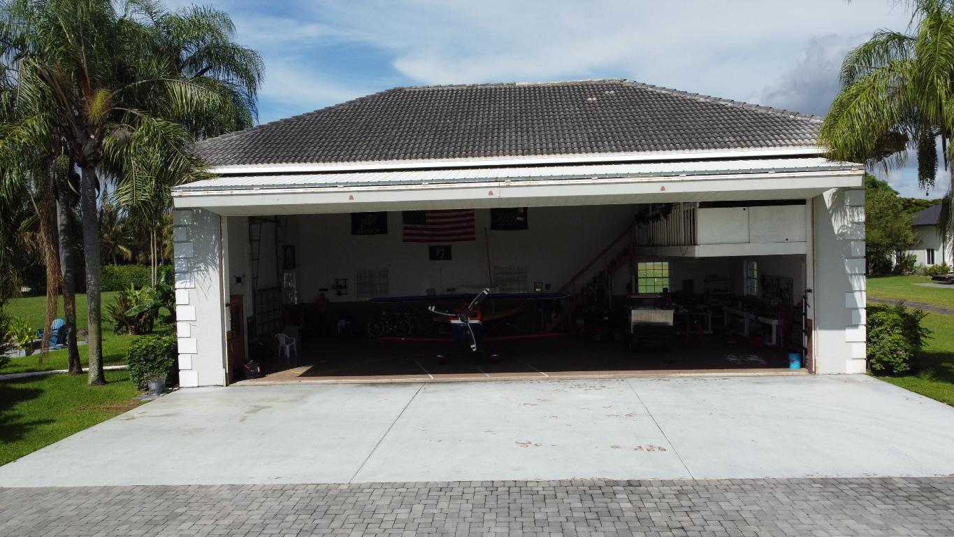 2900 Greenbriar Boulevard