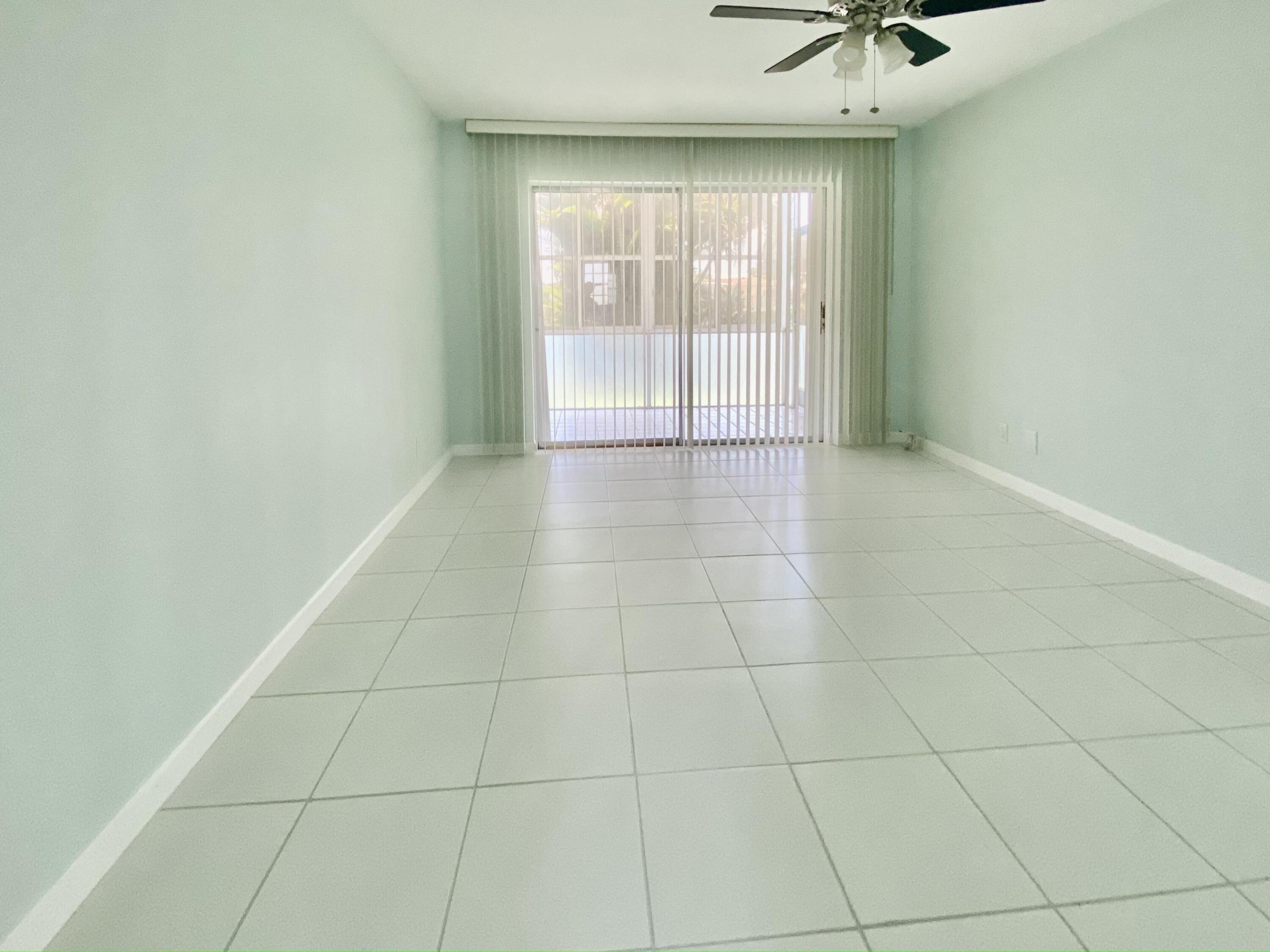 12023 W Greenway Drive 105