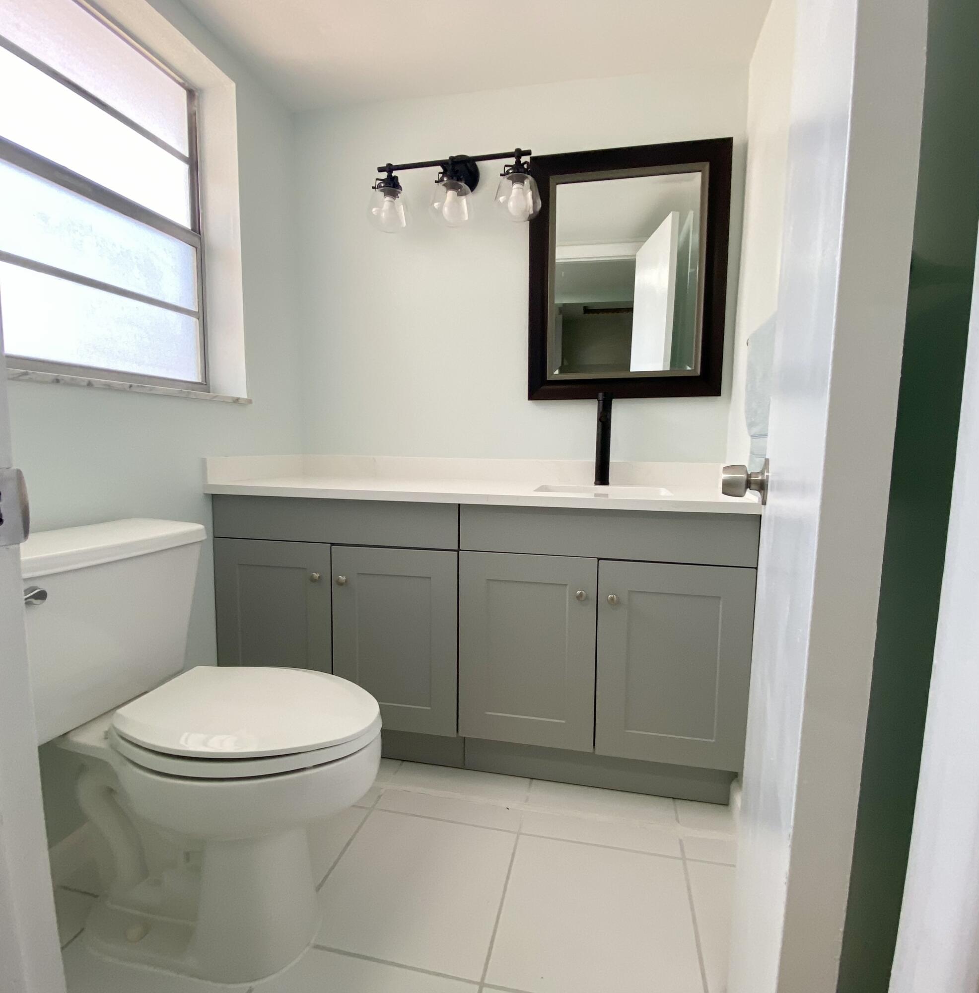 12023 W Greenway Drive 105