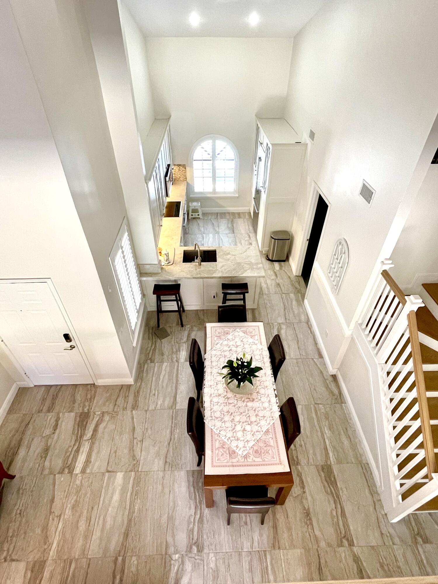 13514 Fountain View Boulevard