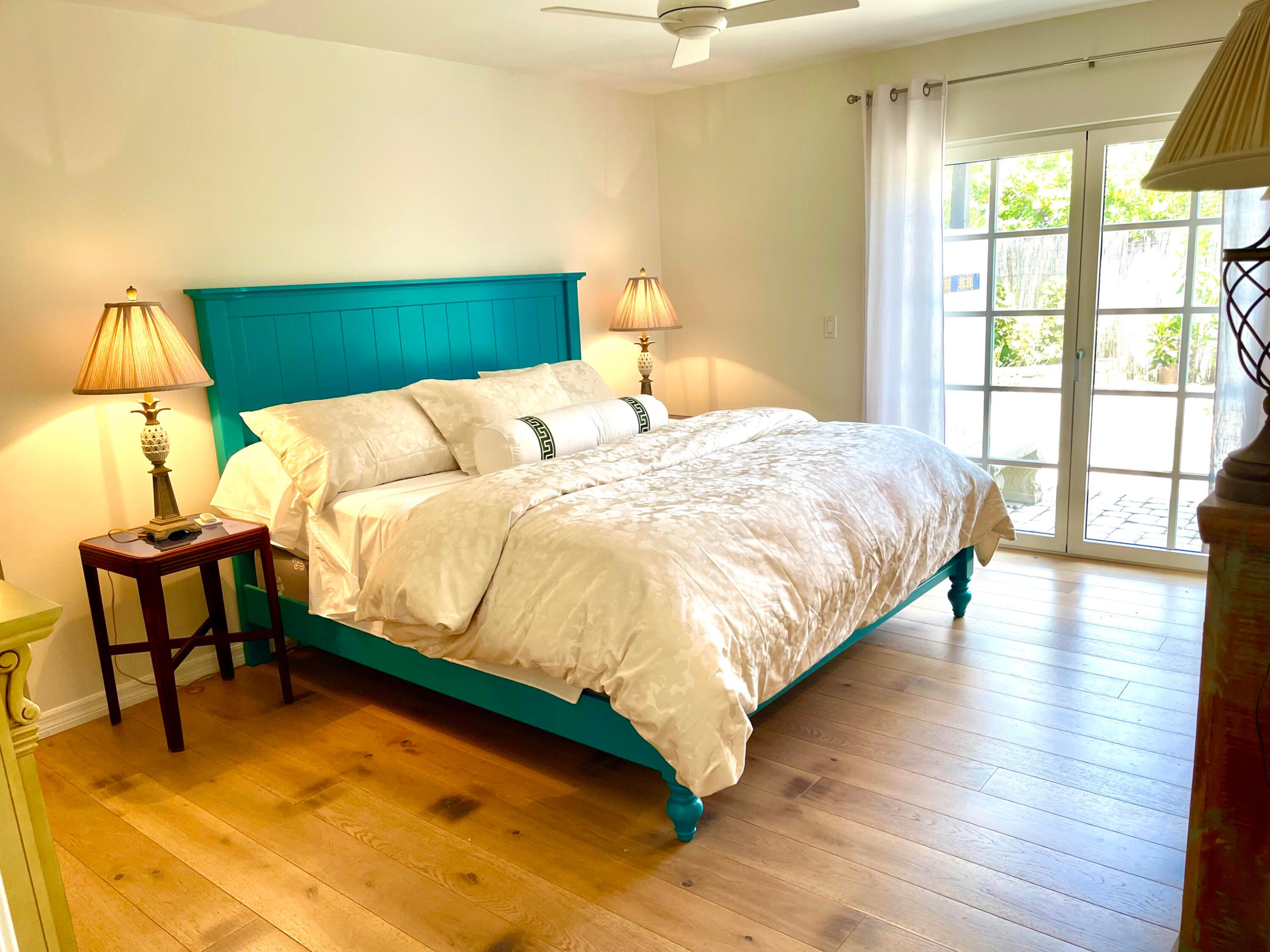 13514 Fountain View Boulevard