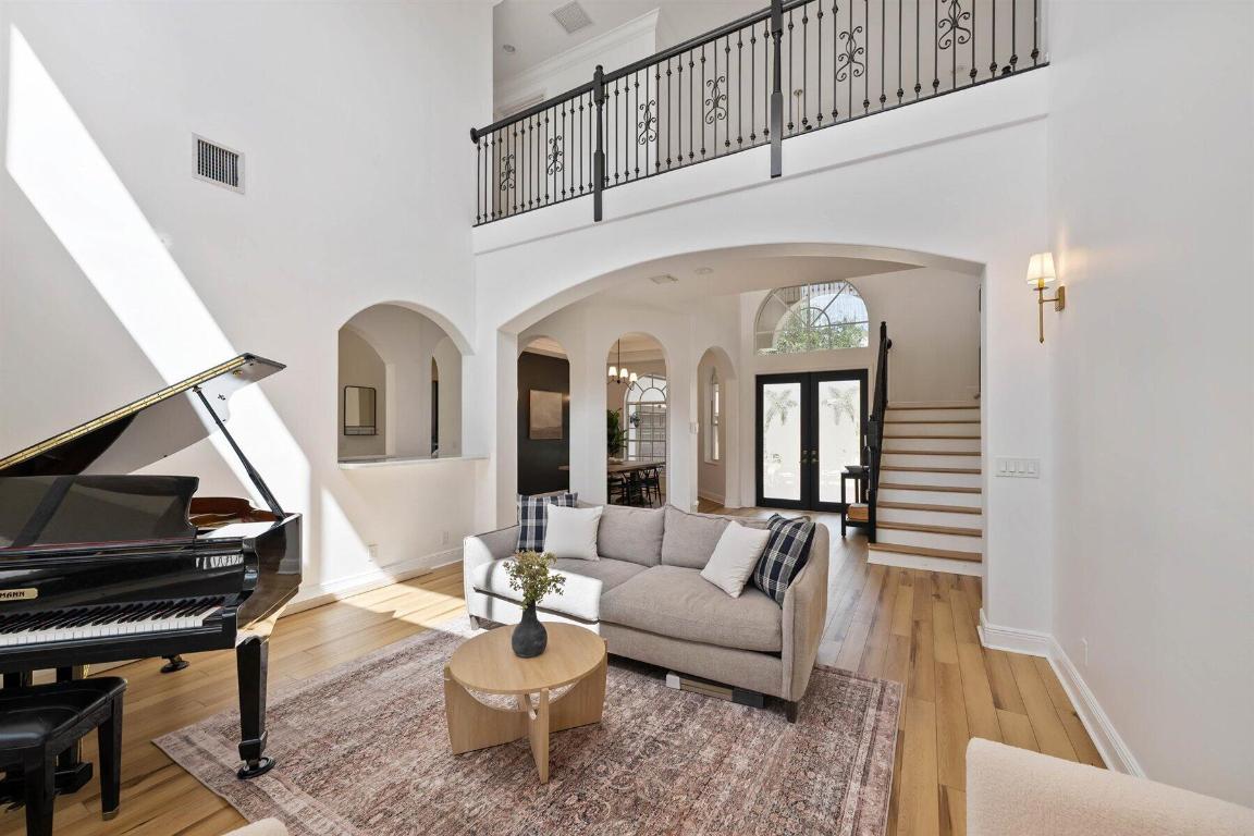 4902 Forest Dale Drive