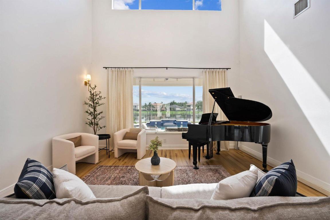 4902 Forest Dale Drive