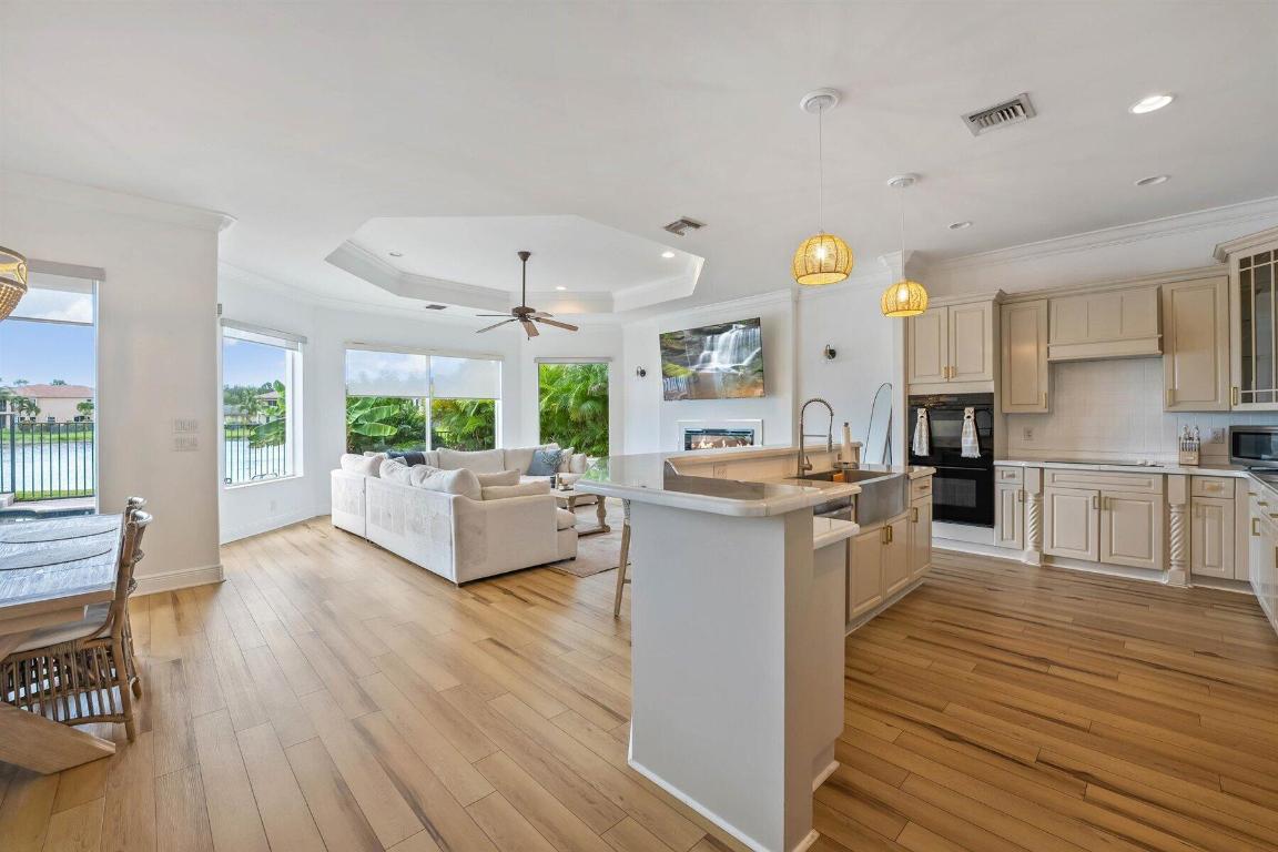 4902 Forest Dale Drive