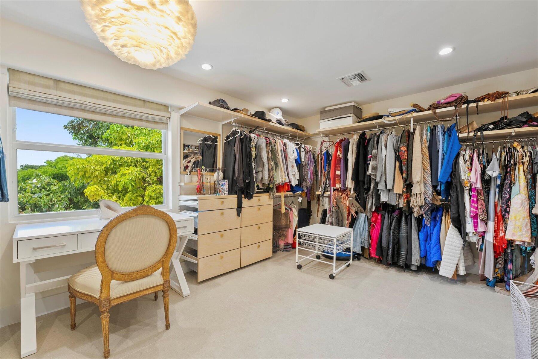 2900 Greenbriar Boulevard