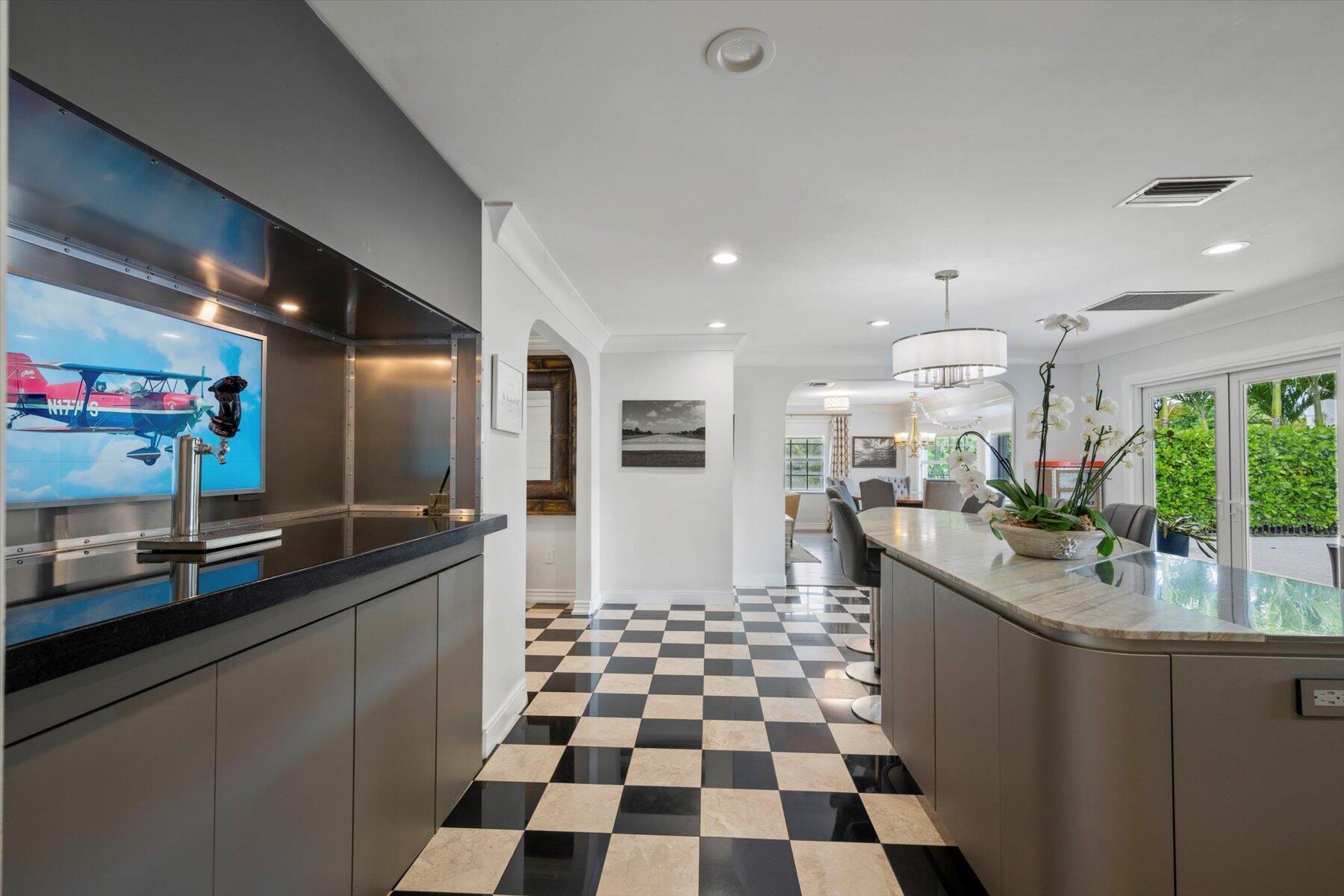 2900 Greenbriar Boulevard