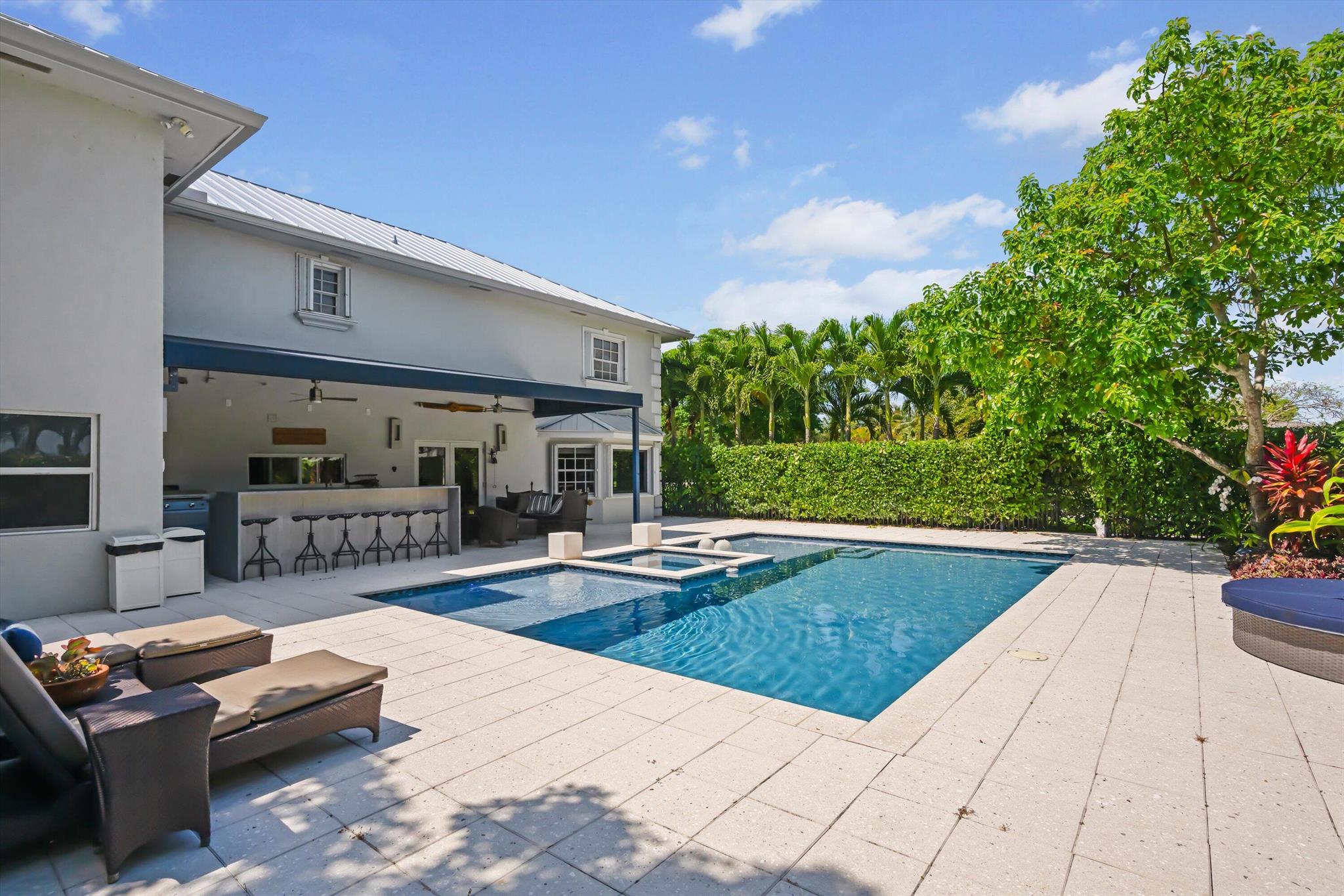 2900 Greenbriar Boulevard