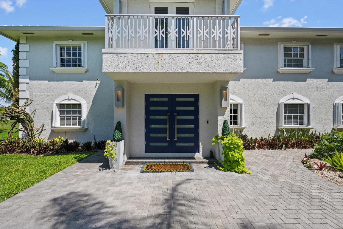 2900 Greenbriar Boulevard