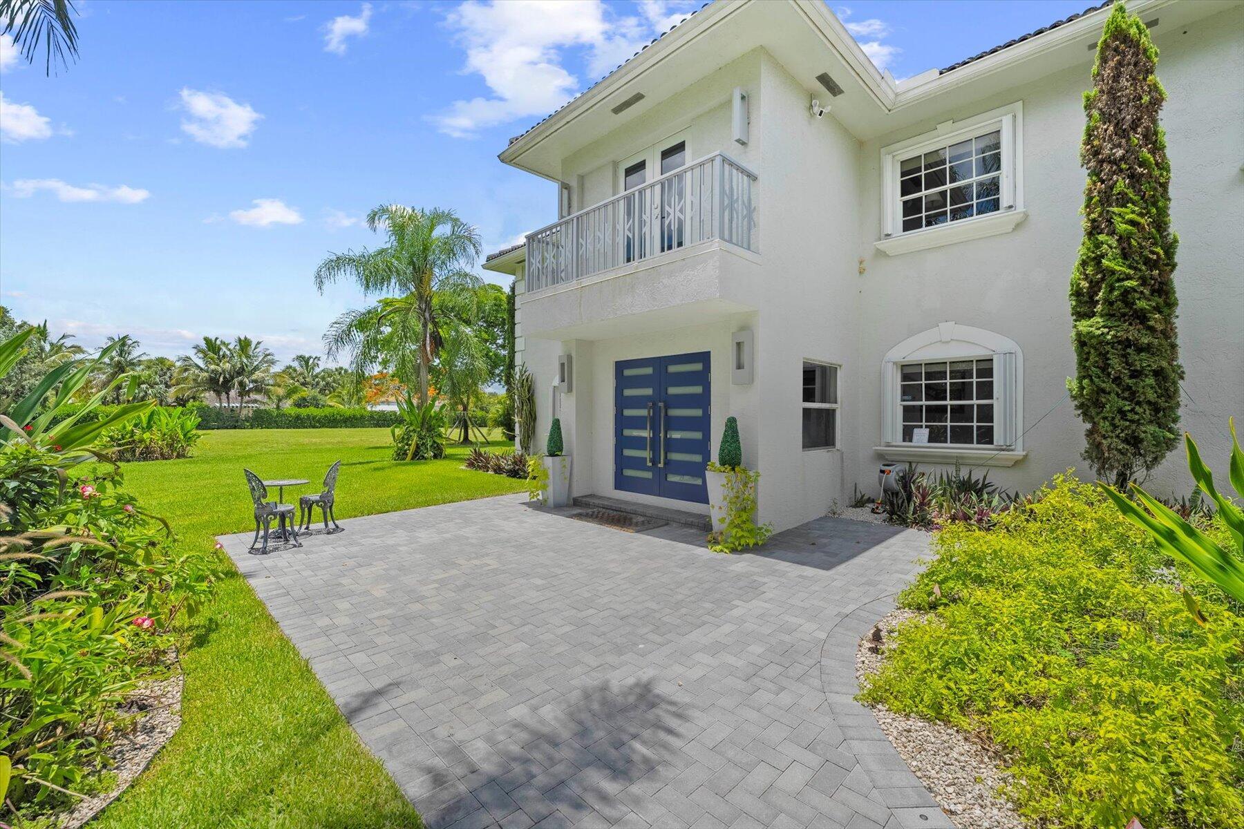 2900 Greenbriar Boulevard