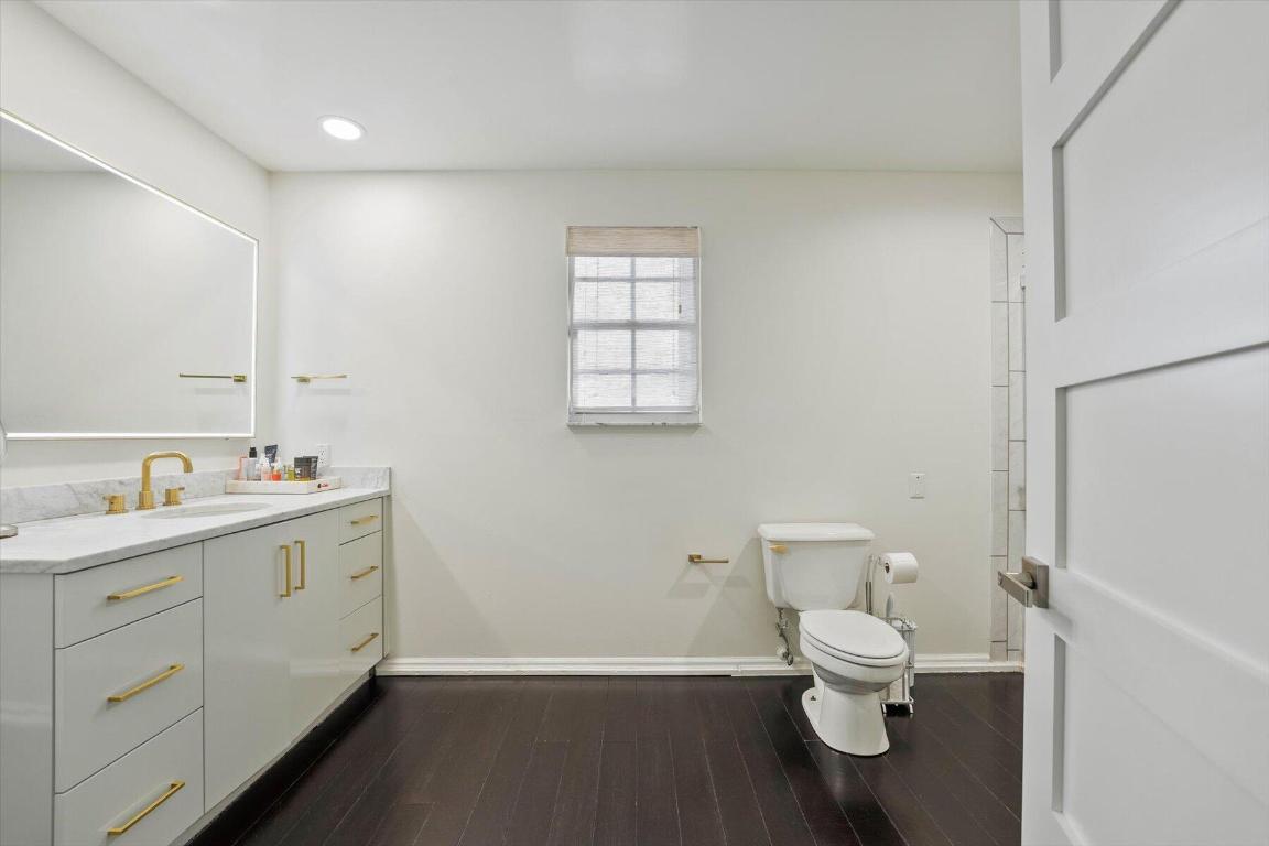 2900 Greenbriar Boulevard