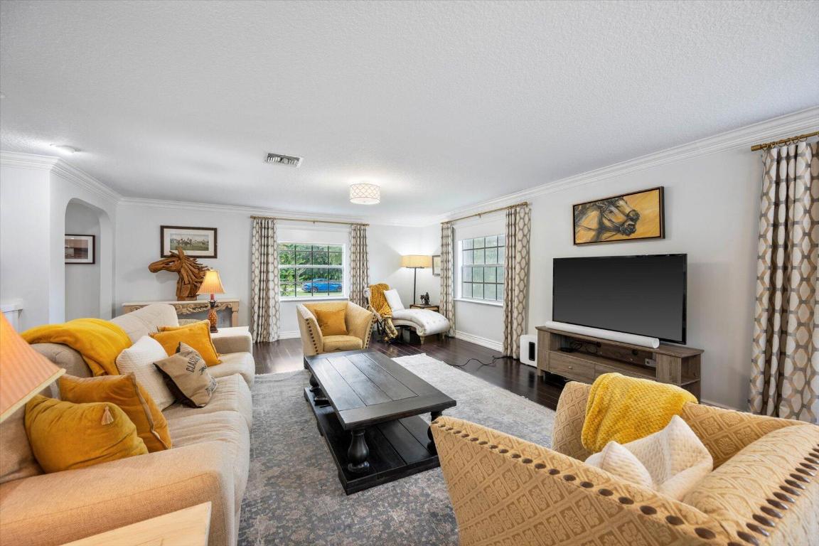 2900 Greenbriar Boulevard