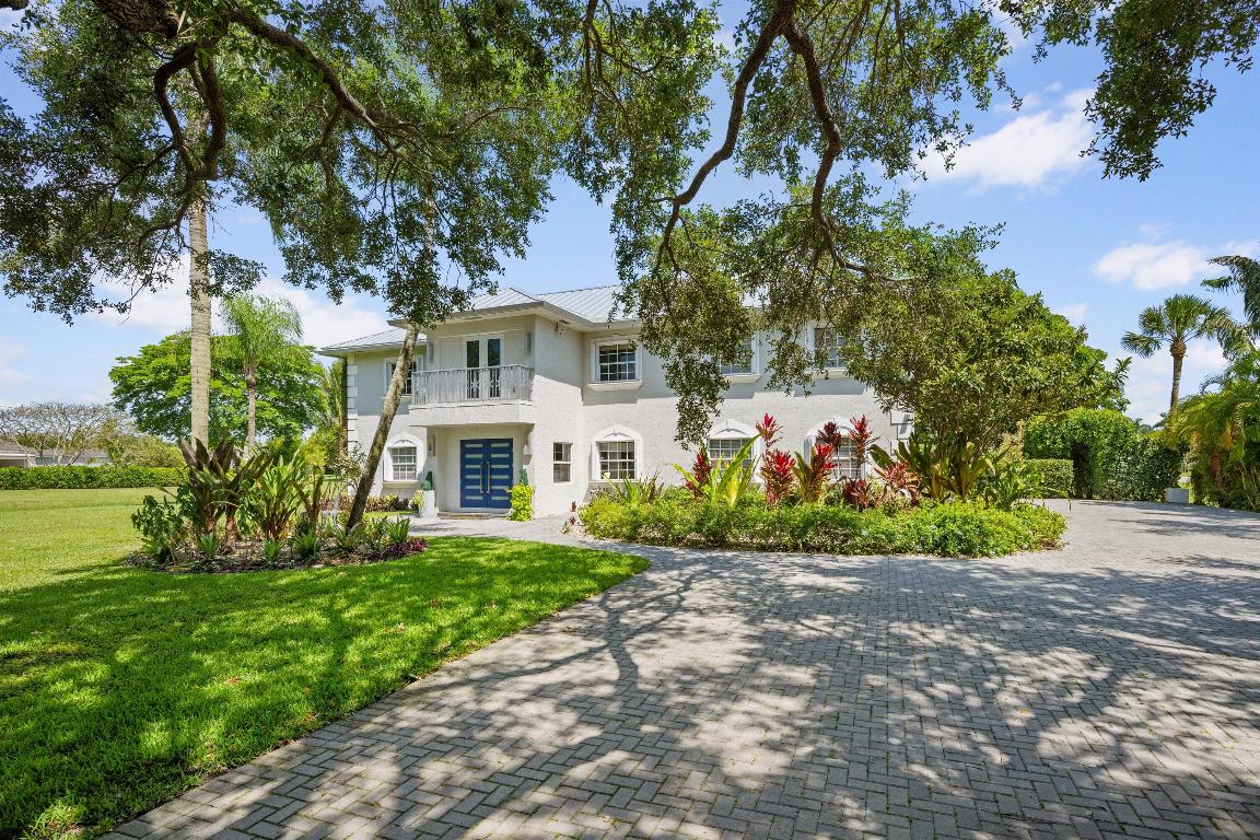 2900 Greenbriar Boulevard