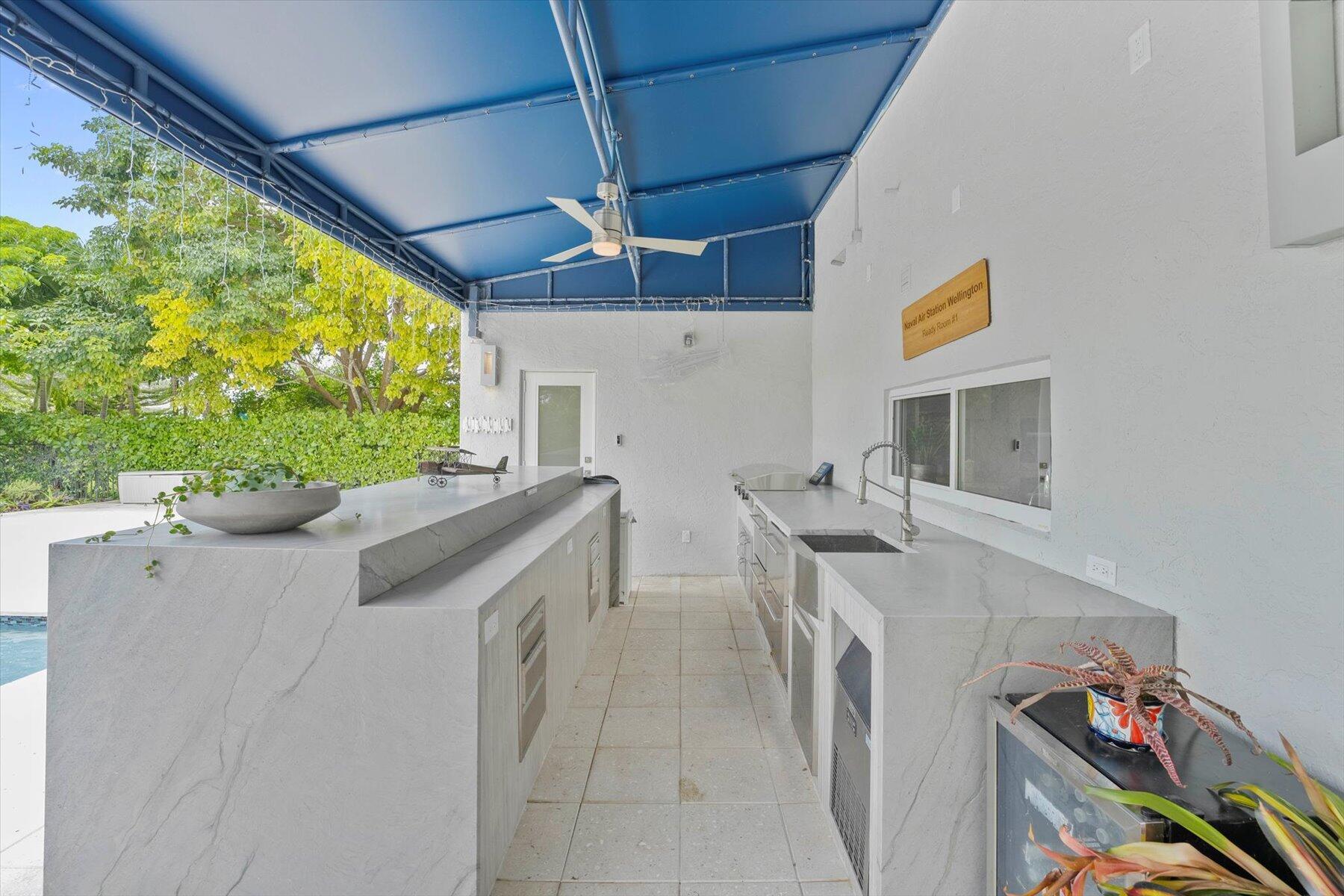 2900 Greenbriar Boulevard