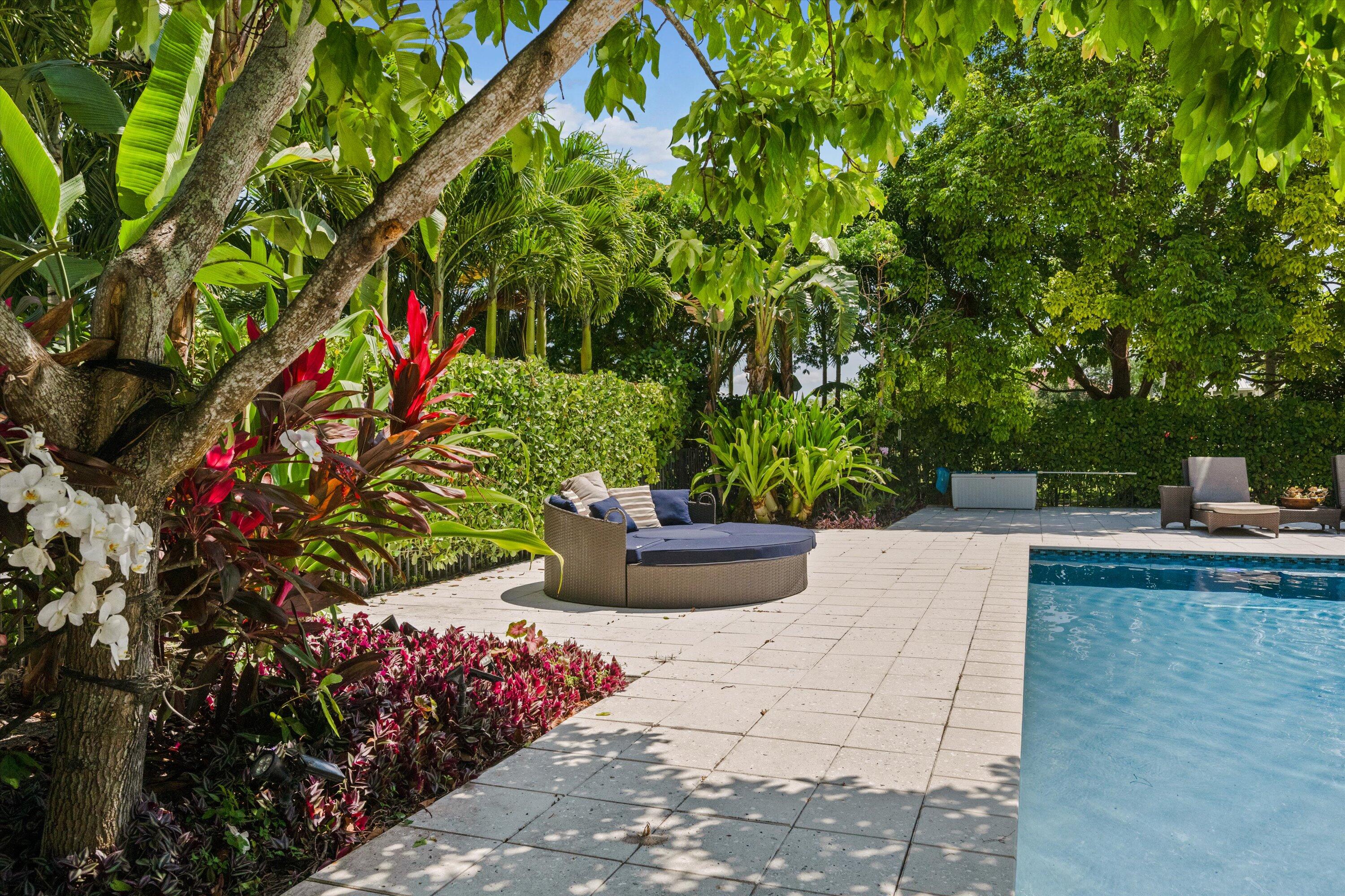 2900 Greenbriar Boulevard