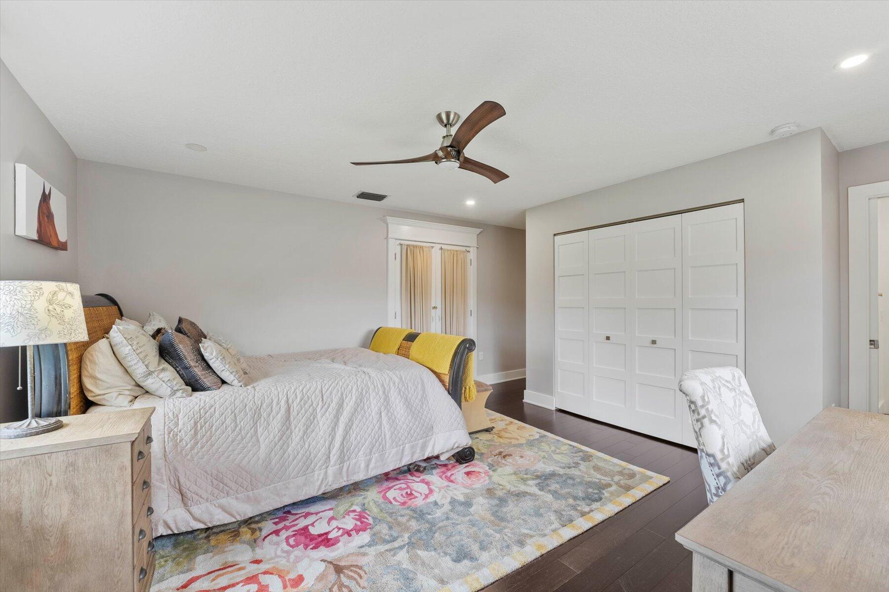 2900 Greenbriar Boulevard