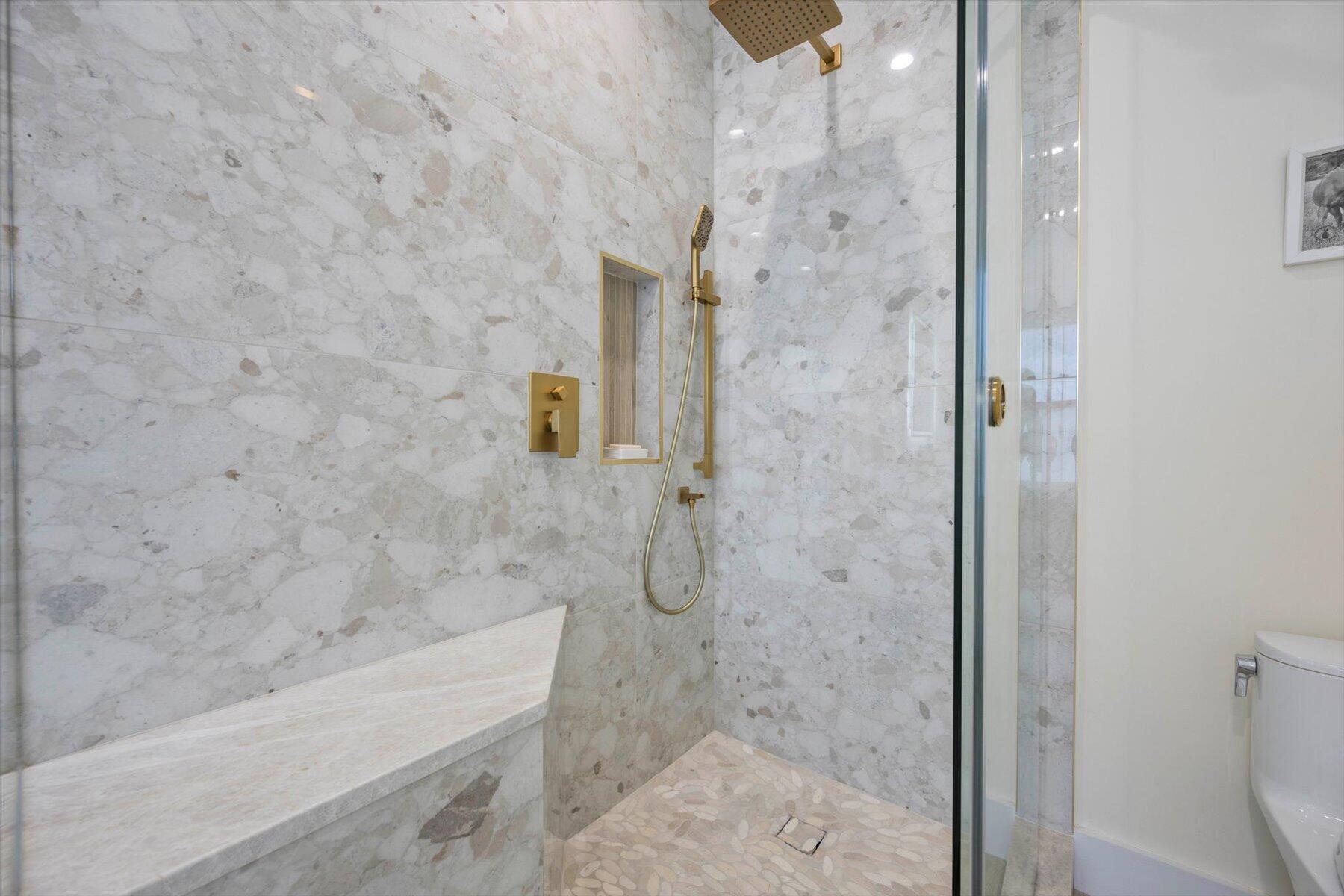 2900 Greenbriar Boulevard