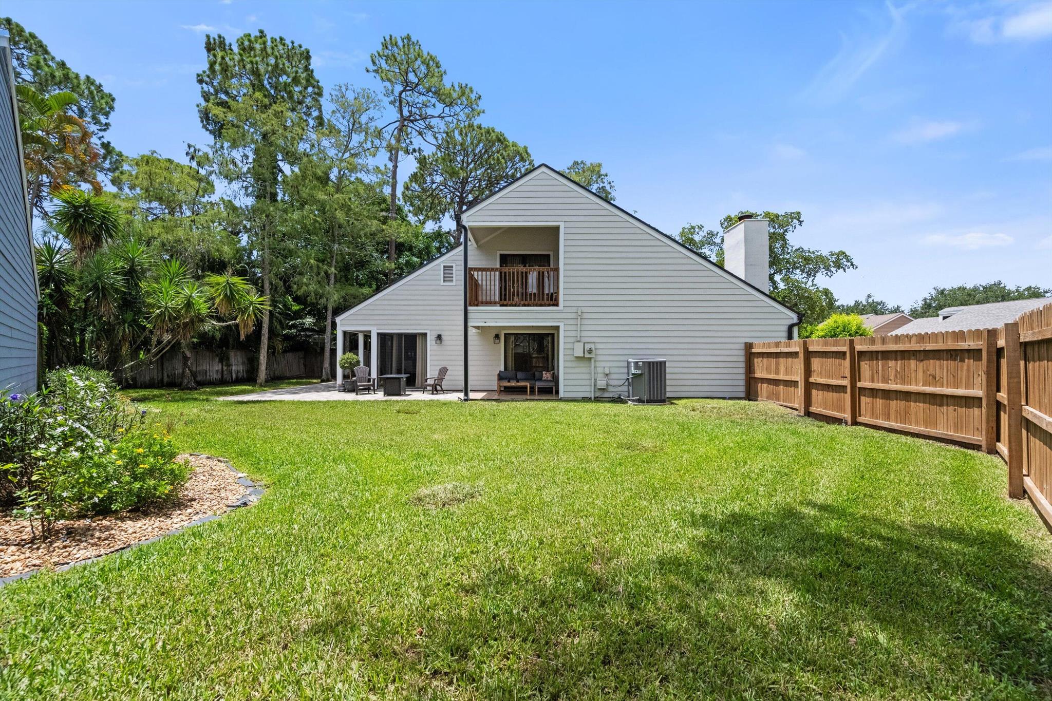 476 Golden Wood Way