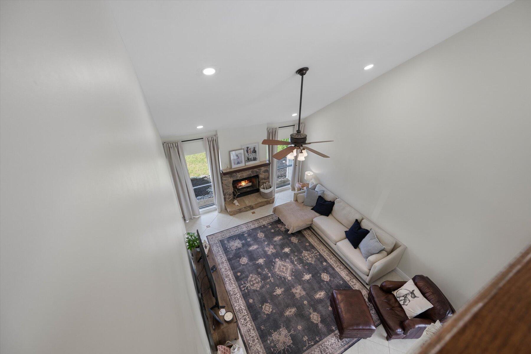 476 Golden Wood Way