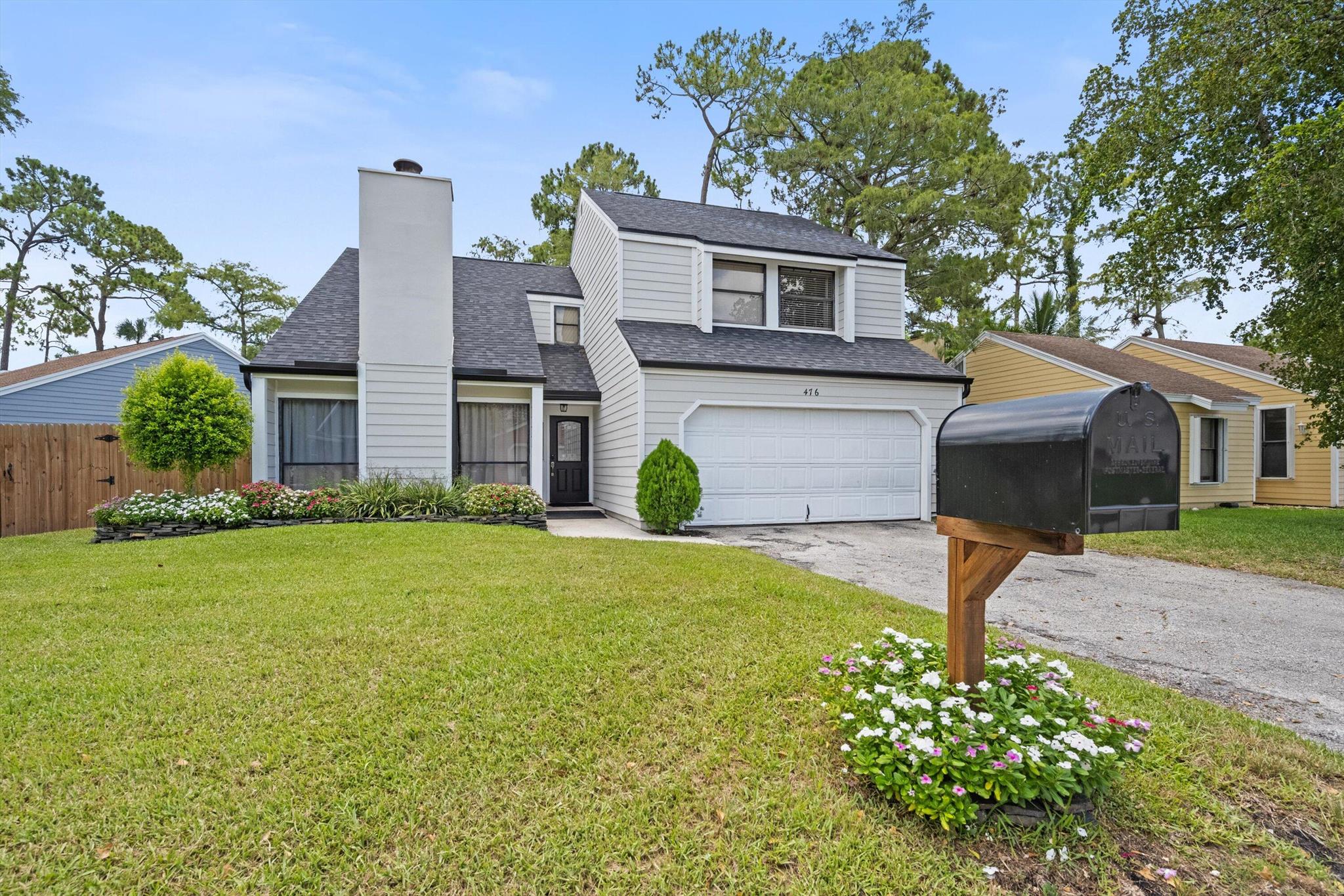 476 Golden Wood Way