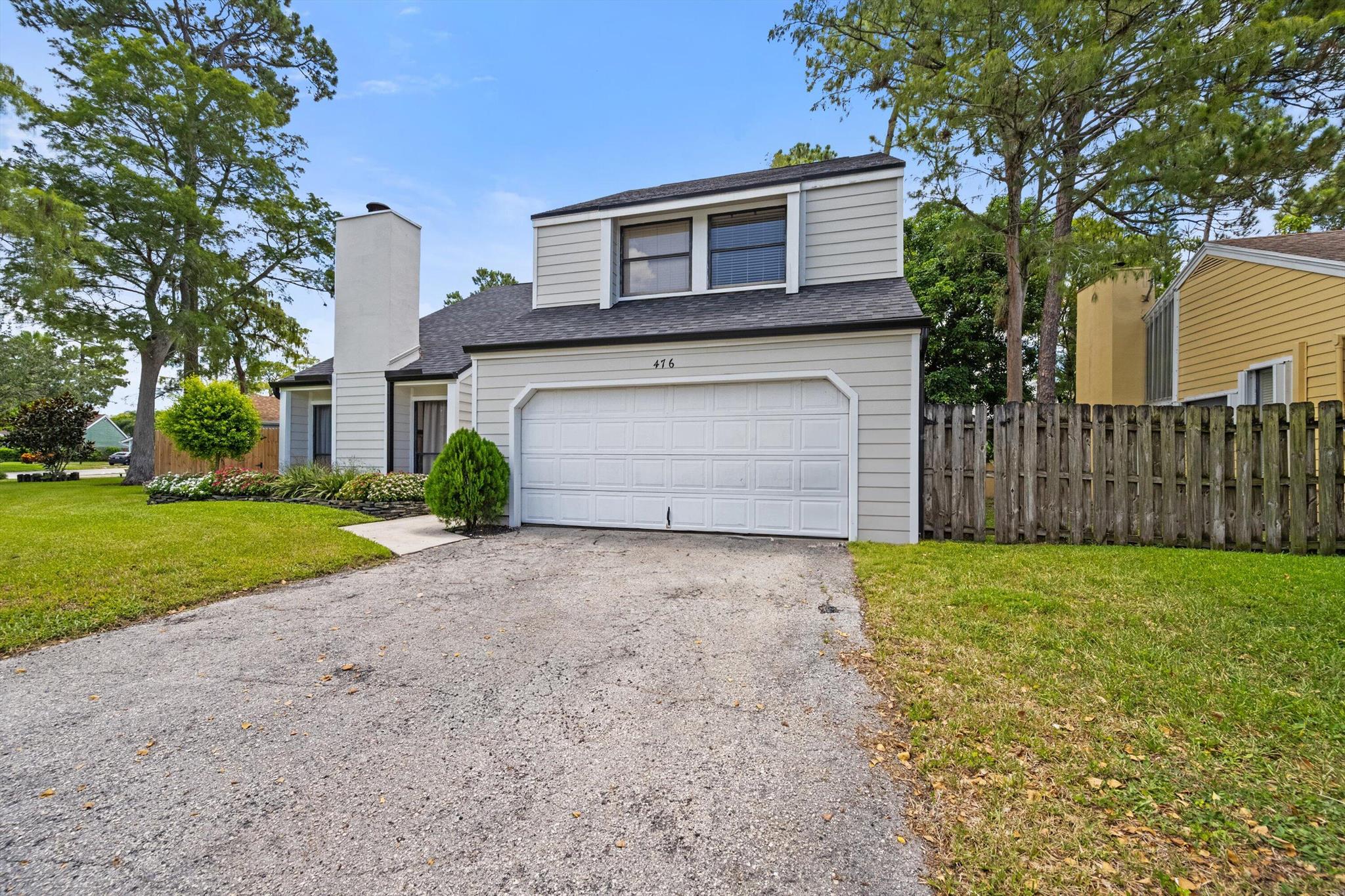 476 Golden Wood Way
