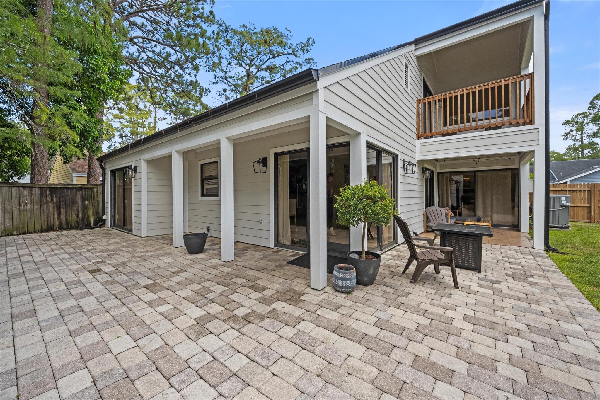 476 Golden Wood Way