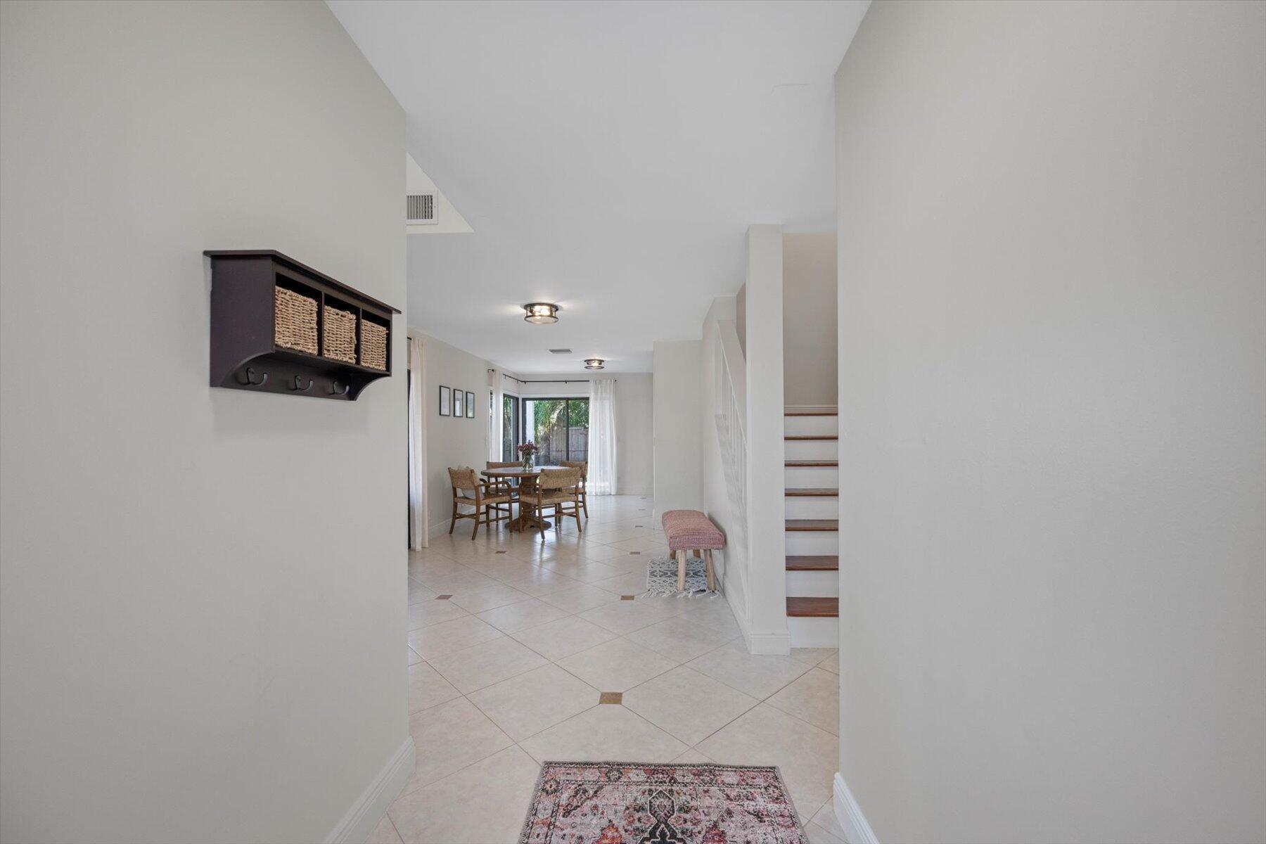 476 Golden Wood Way