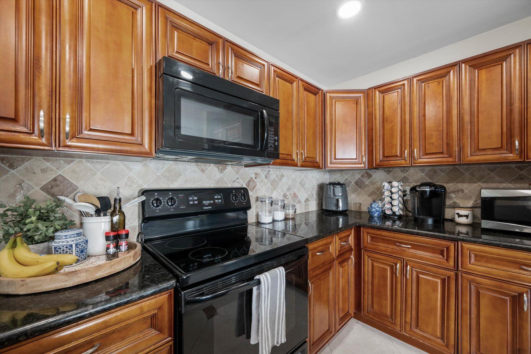 476 Golden Wood Way