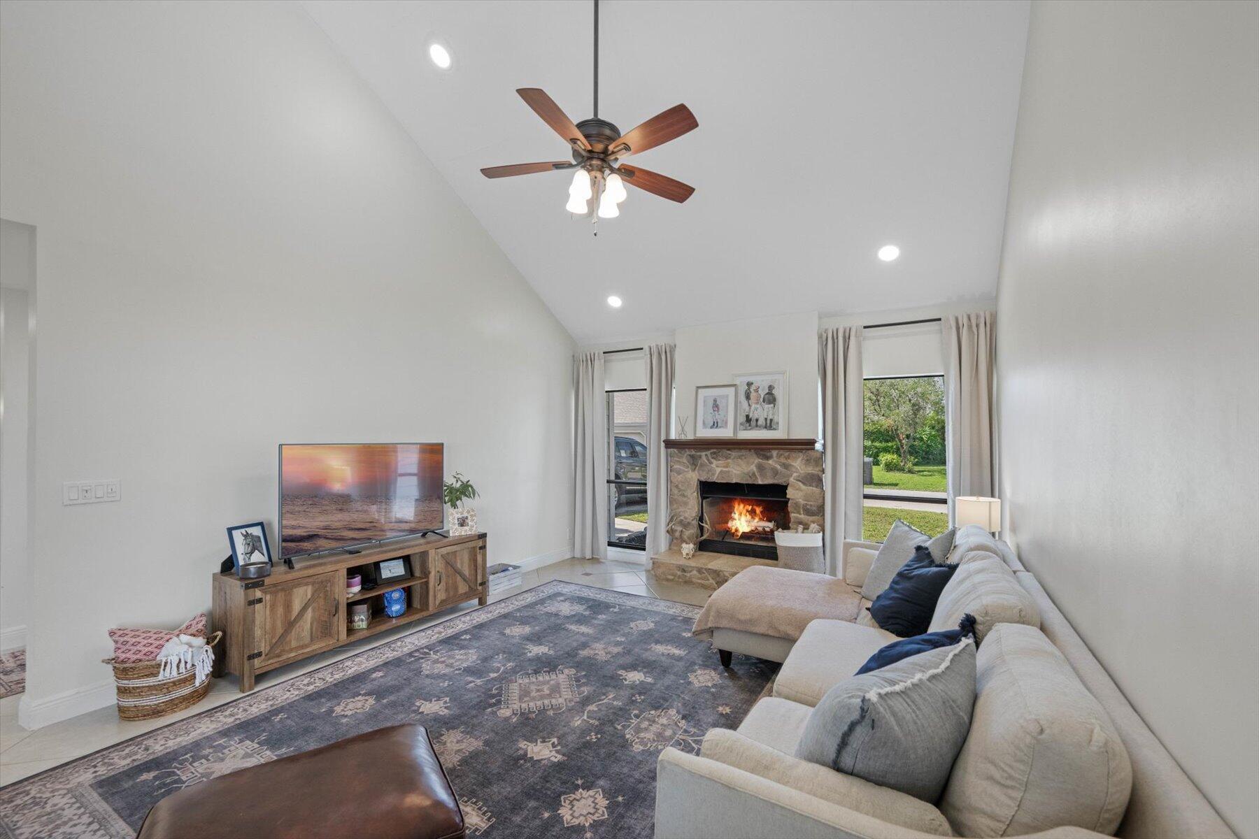 476 Golden Wood Way