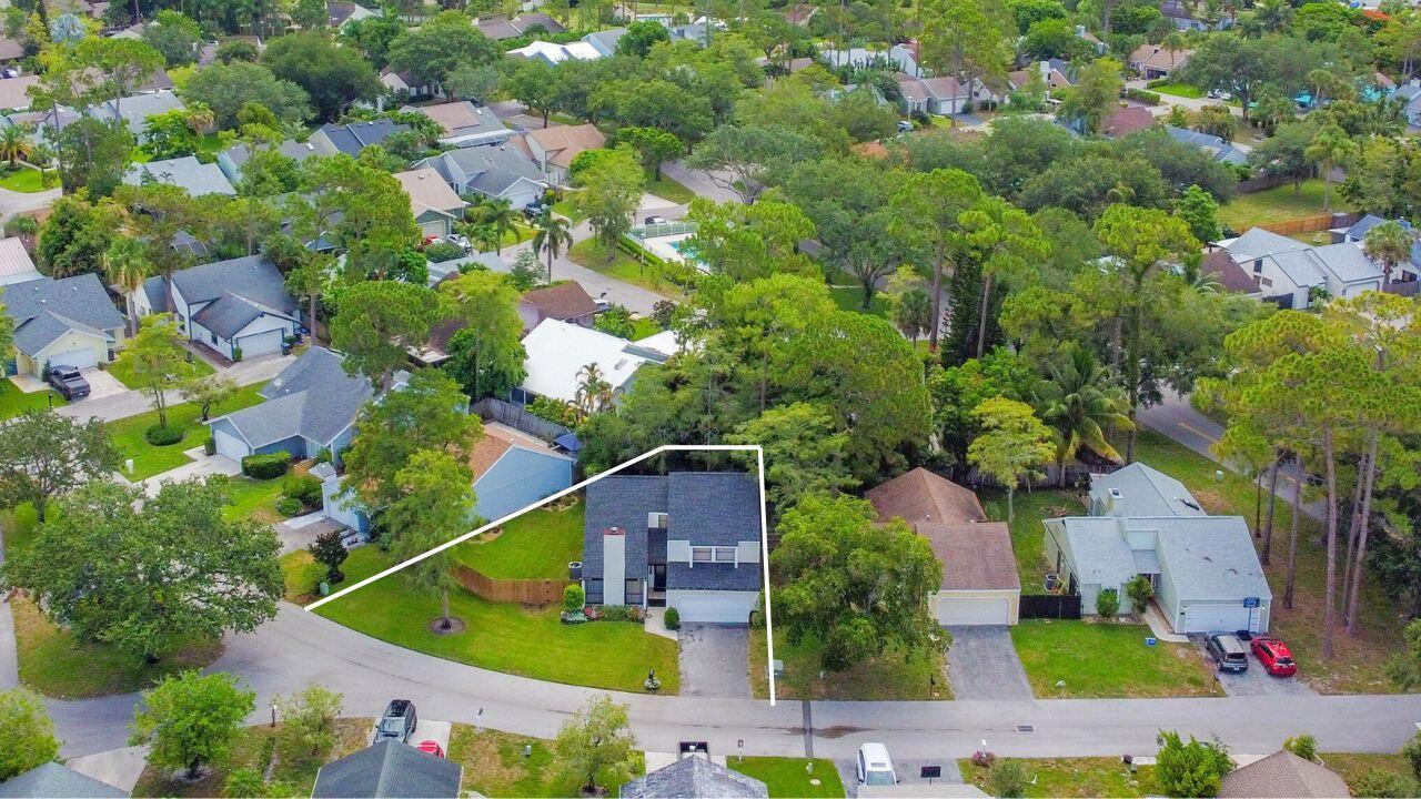 476 Golden Wood Way