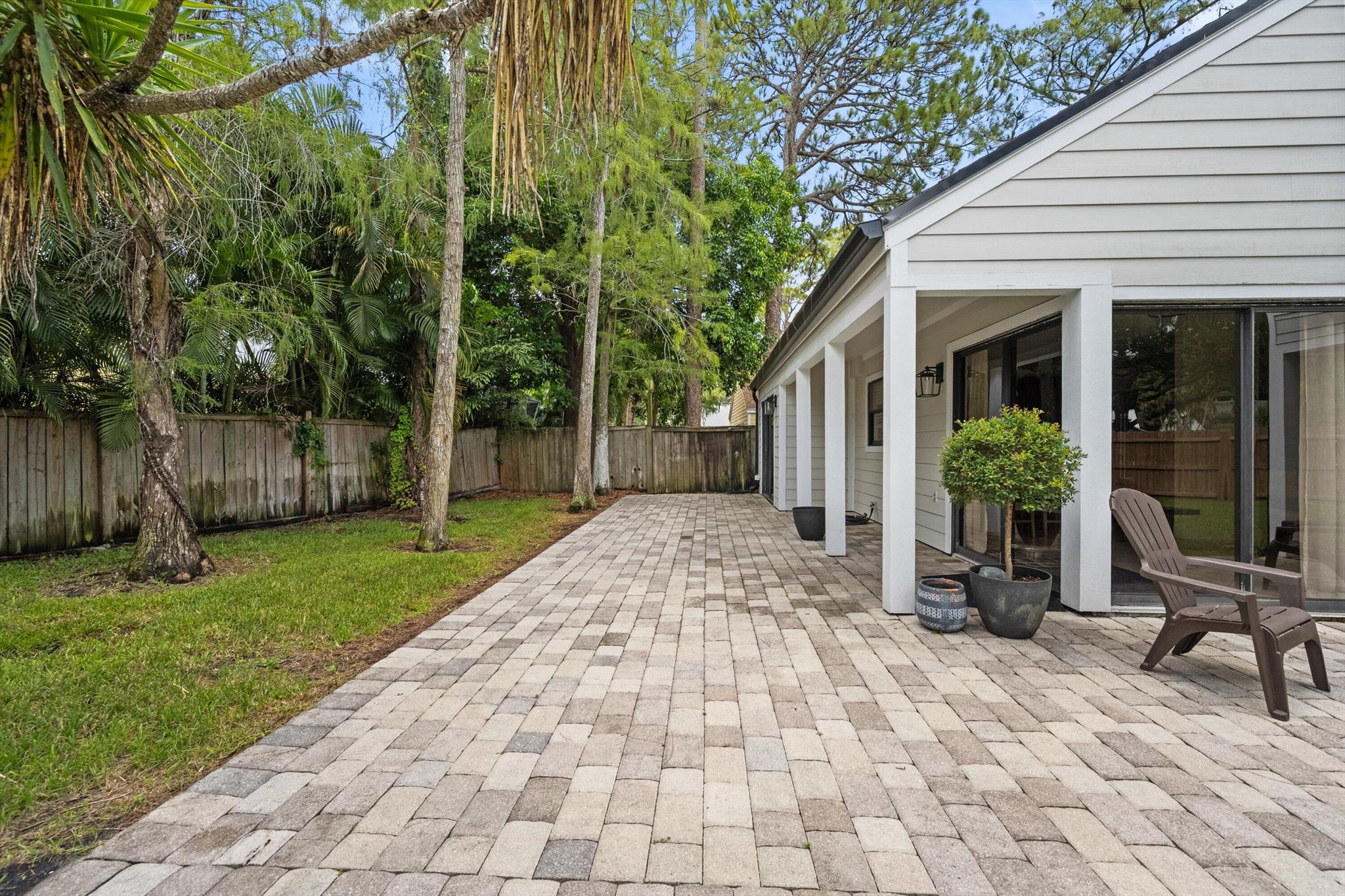 476 Golden Wood Way