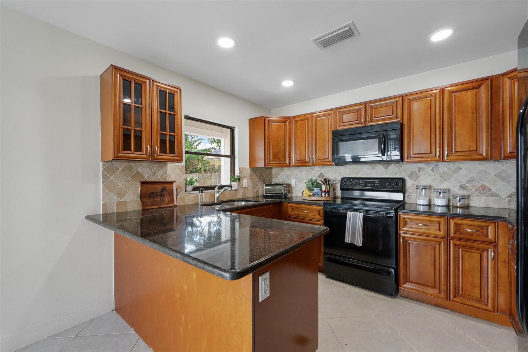 476 Golden Wood Way