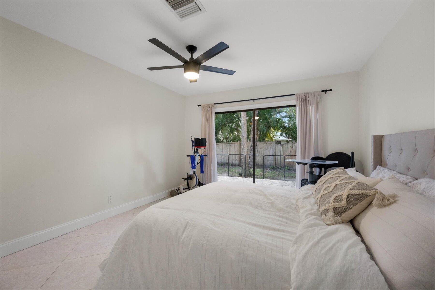 476 Golden Wood Way