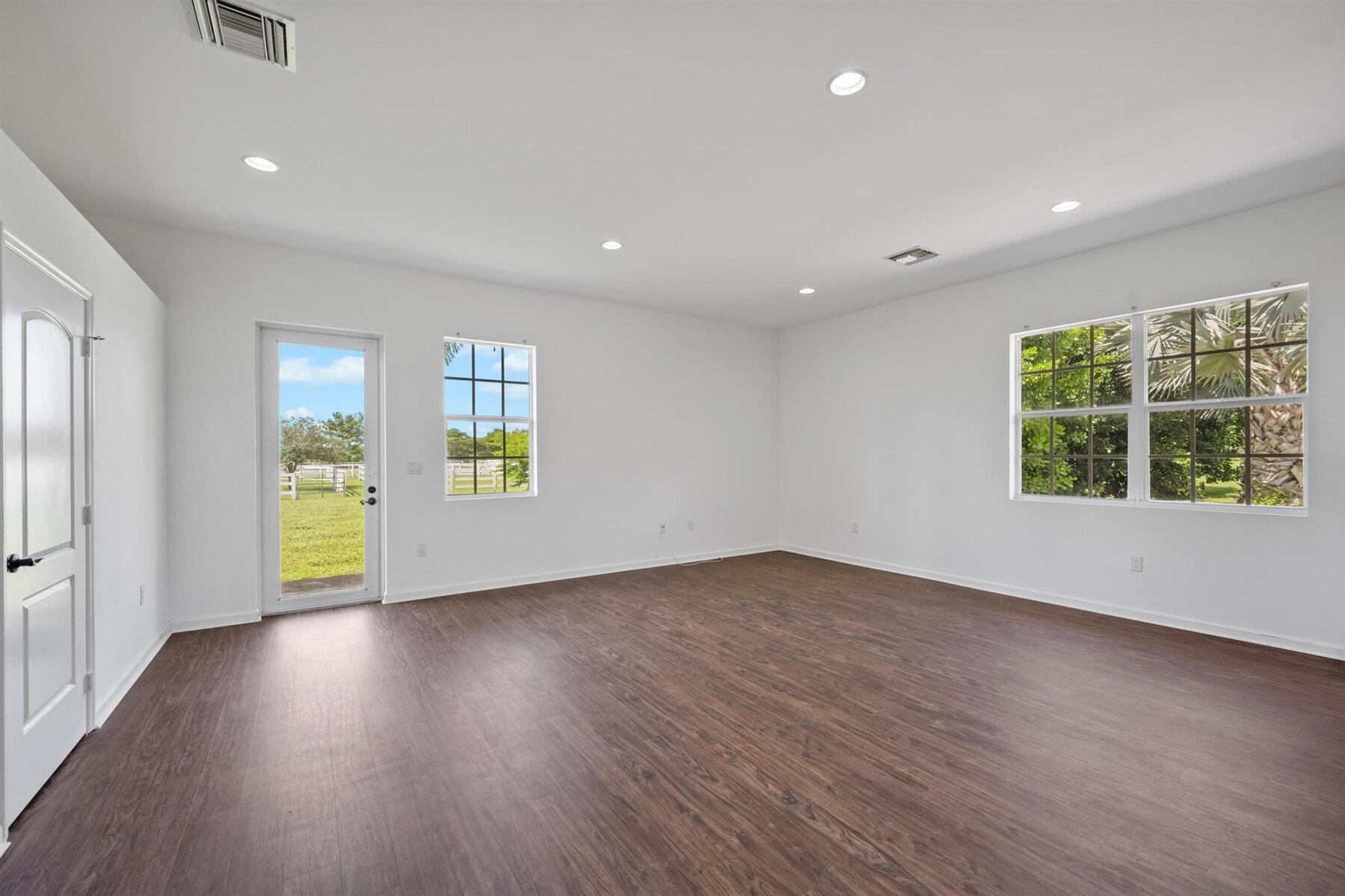 3935 Hanover Circle