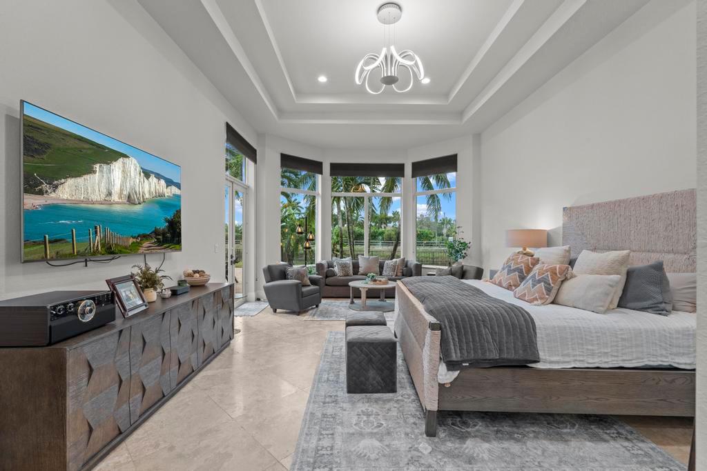 2685 Greenbriar Boulevard