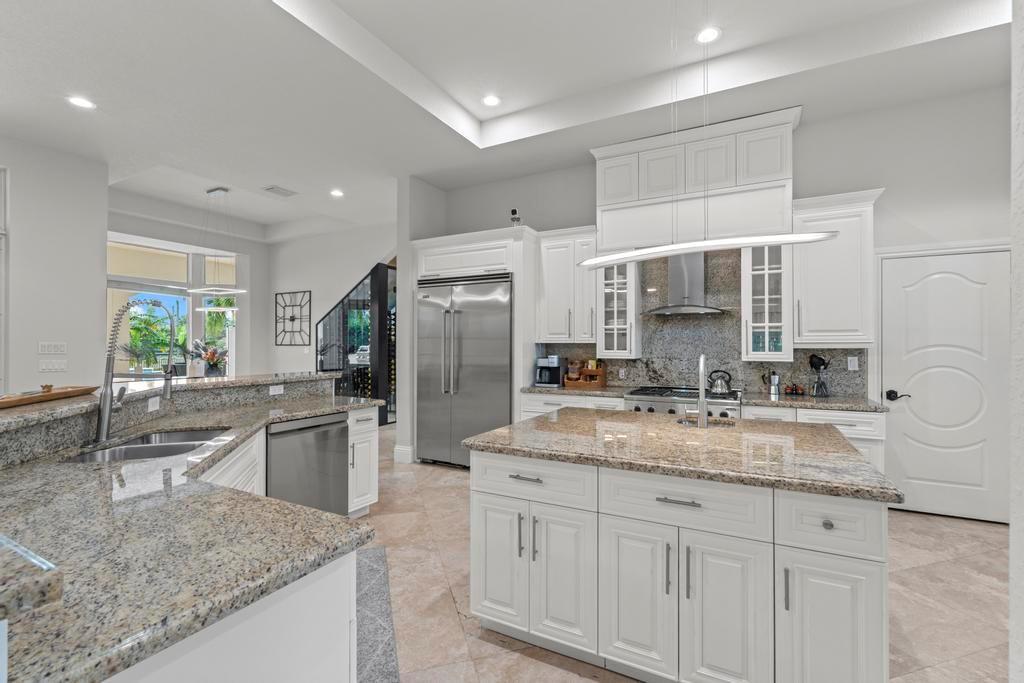 2685 Greenbriar Boulevard