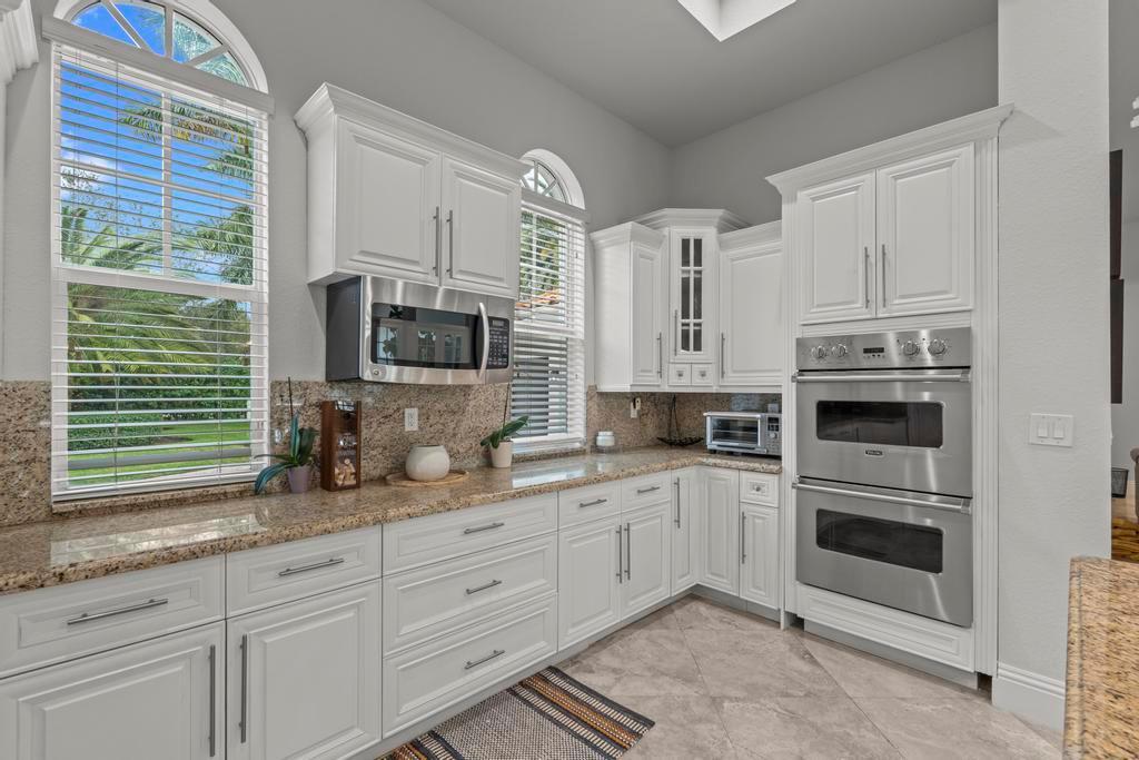 2685 Greenbriar Boulevard