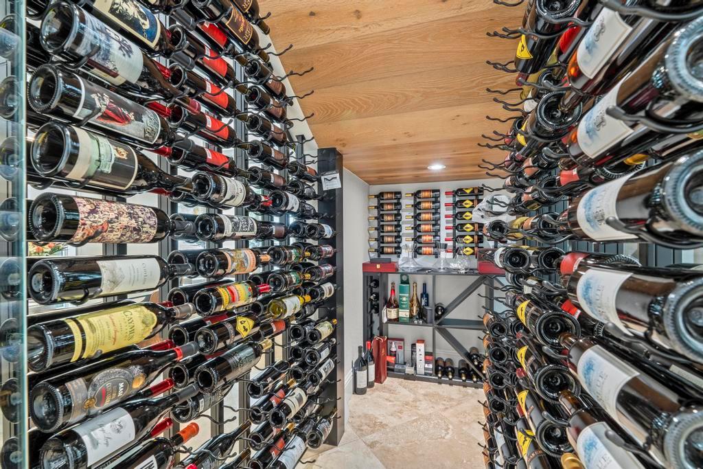 2685 Greenbriar Boulevard