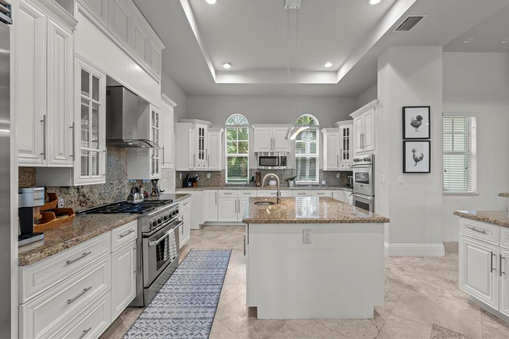 2685 Greenbriar Boulevard