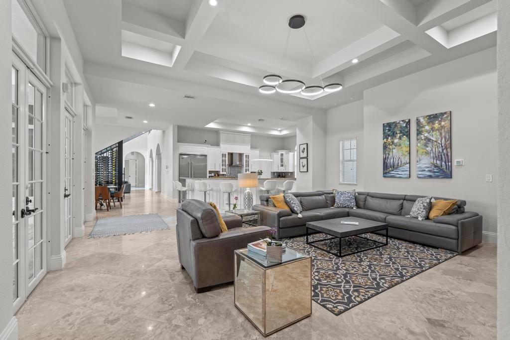 2685 Greenbriar Boulevard