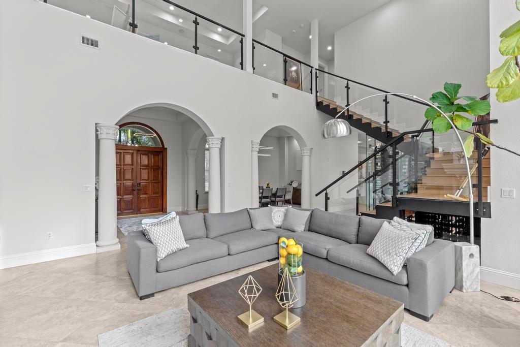 2685 Greenbriar Boulevard