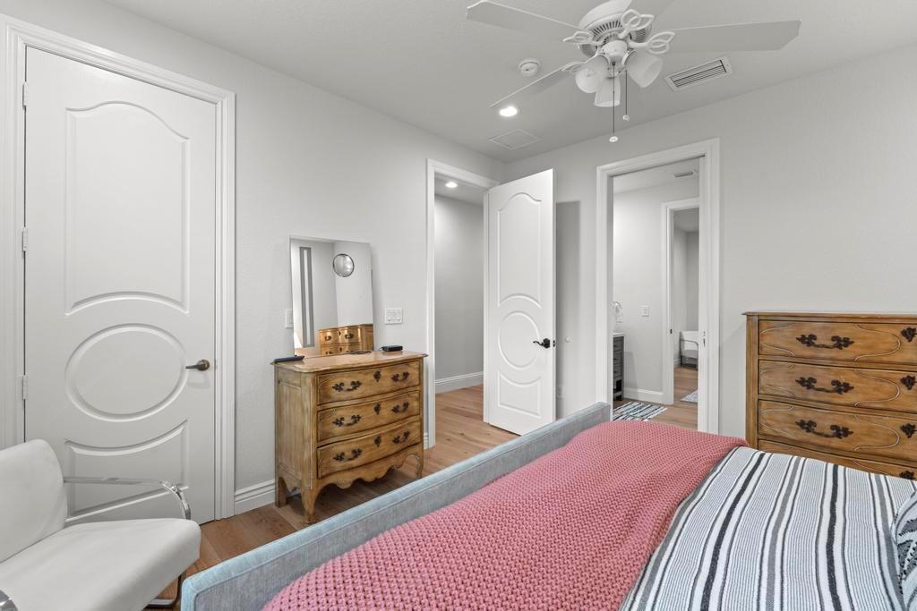 2685 Greenbriar Boulevard