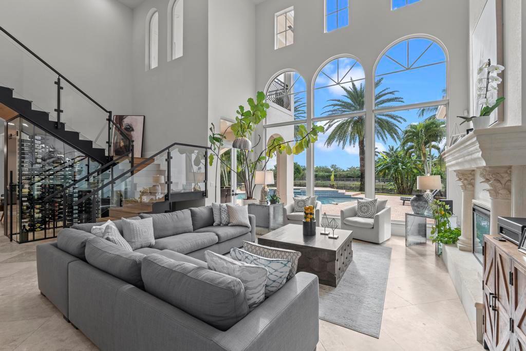 2685 Greenbriar Boulevard