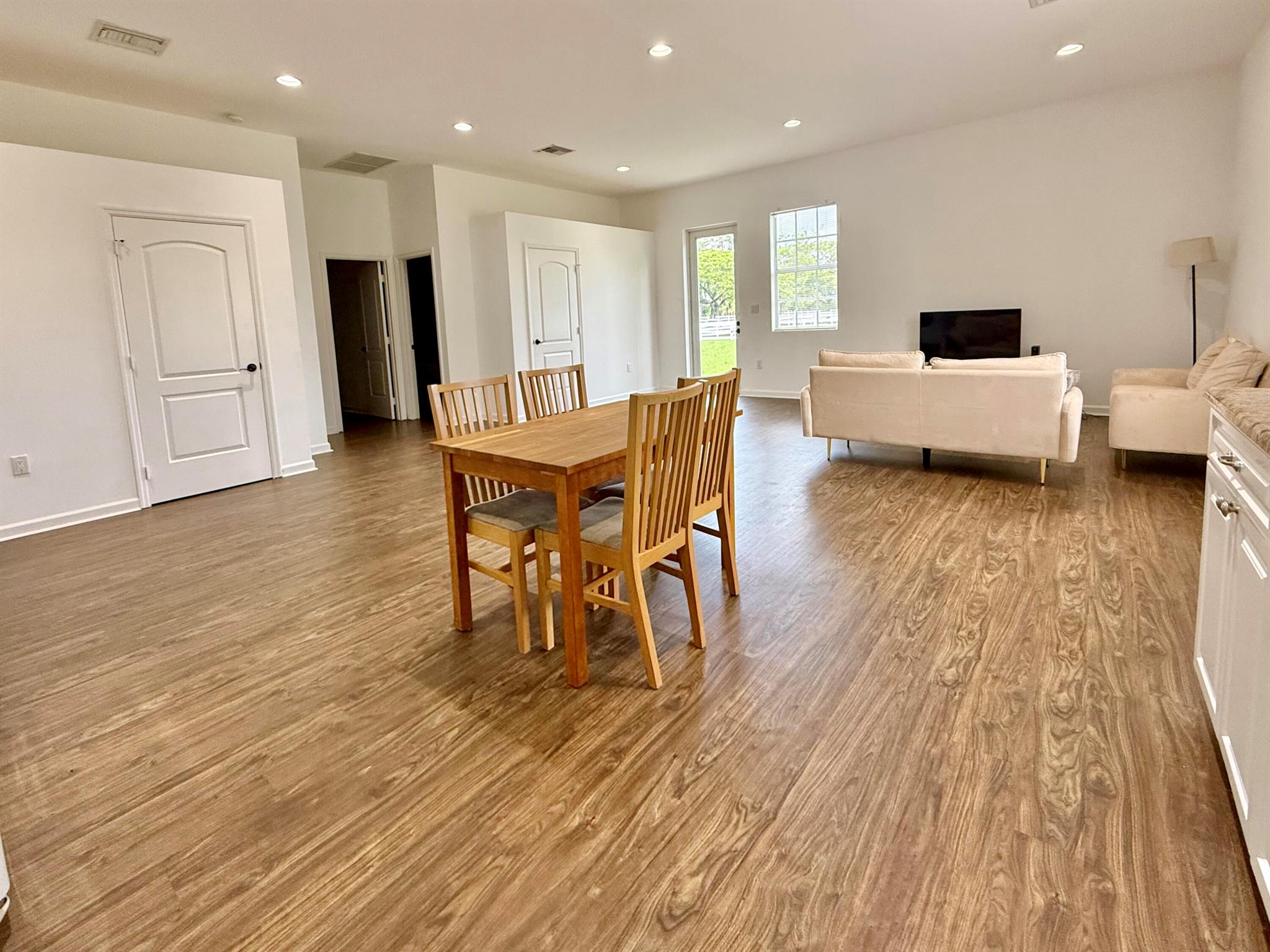 3935 Hanover Circle
