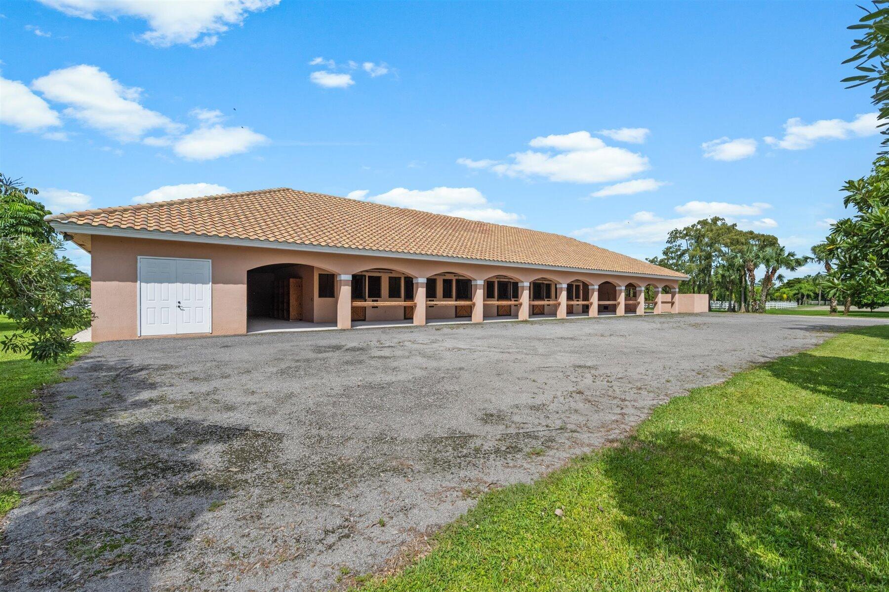 3935 Hanover Circle