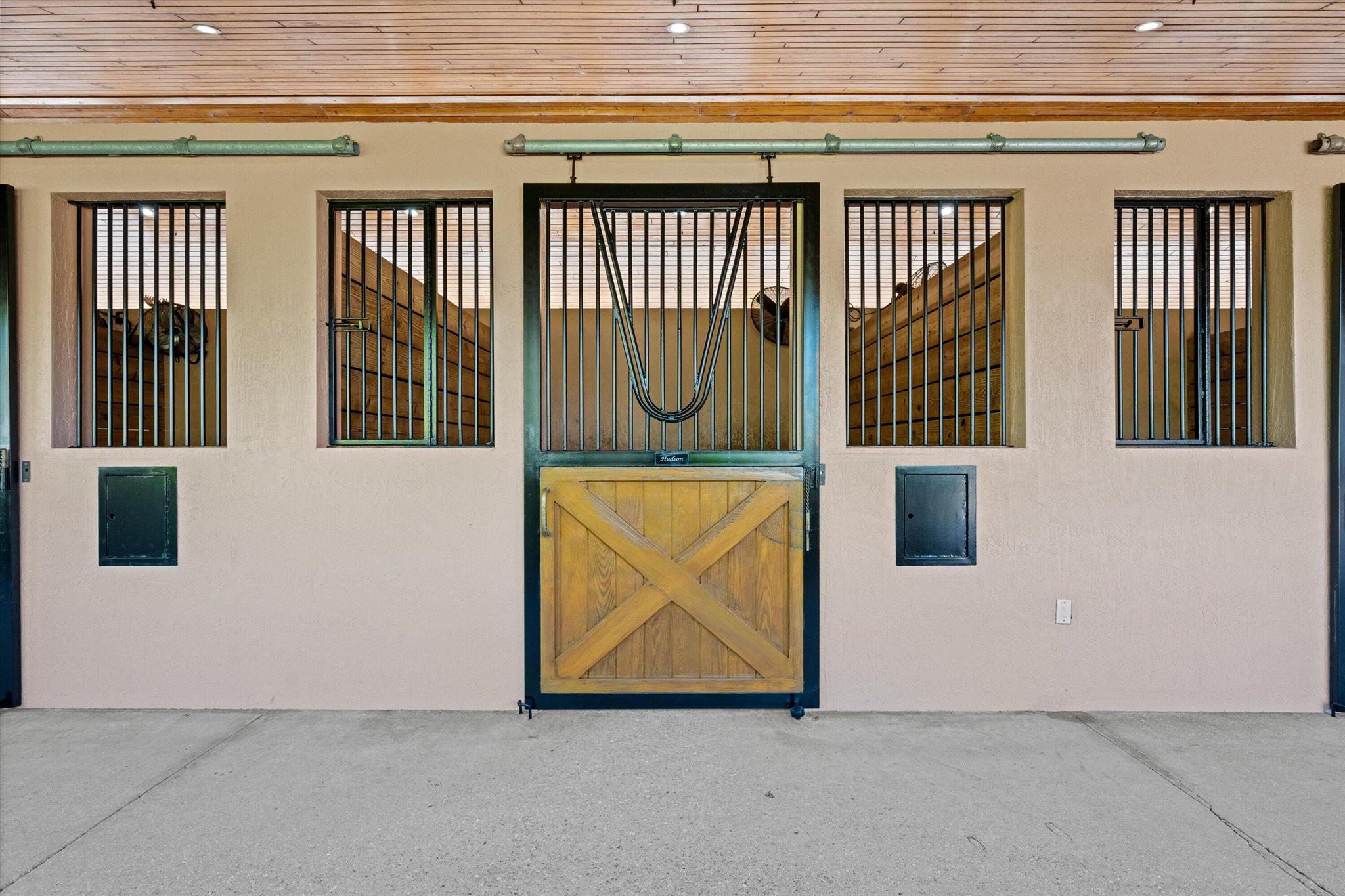 3935 Hanover Circle
