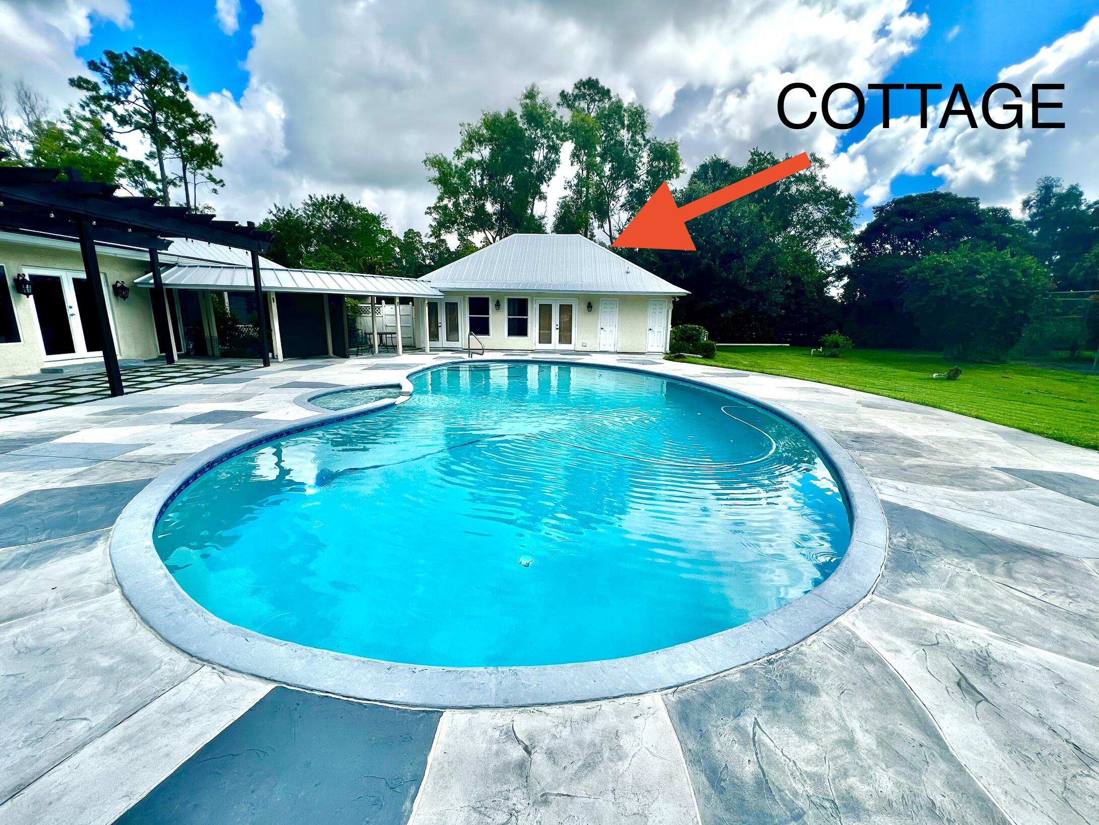 636 Rambling Drive Circle