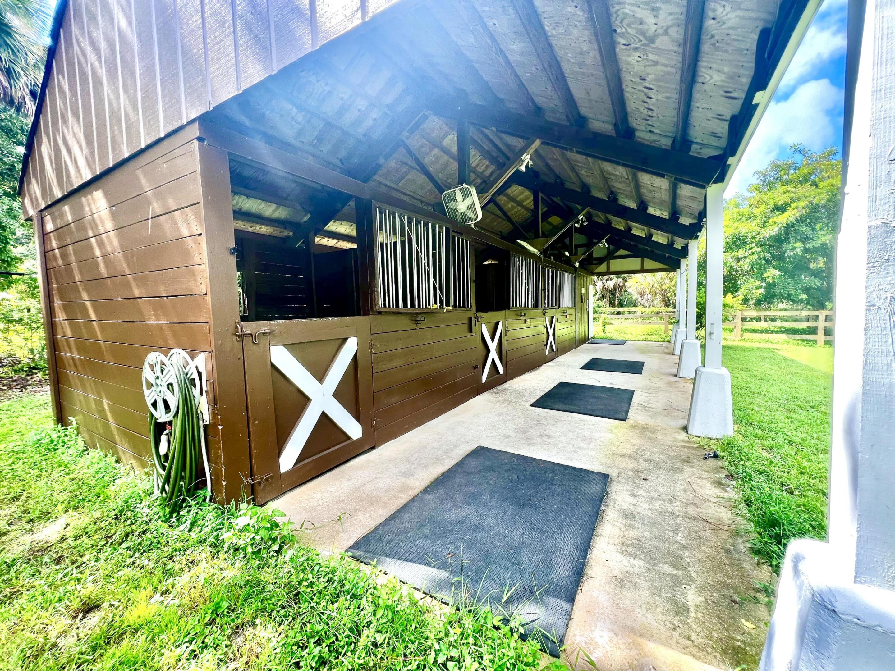 636 Rambling Drive Circle