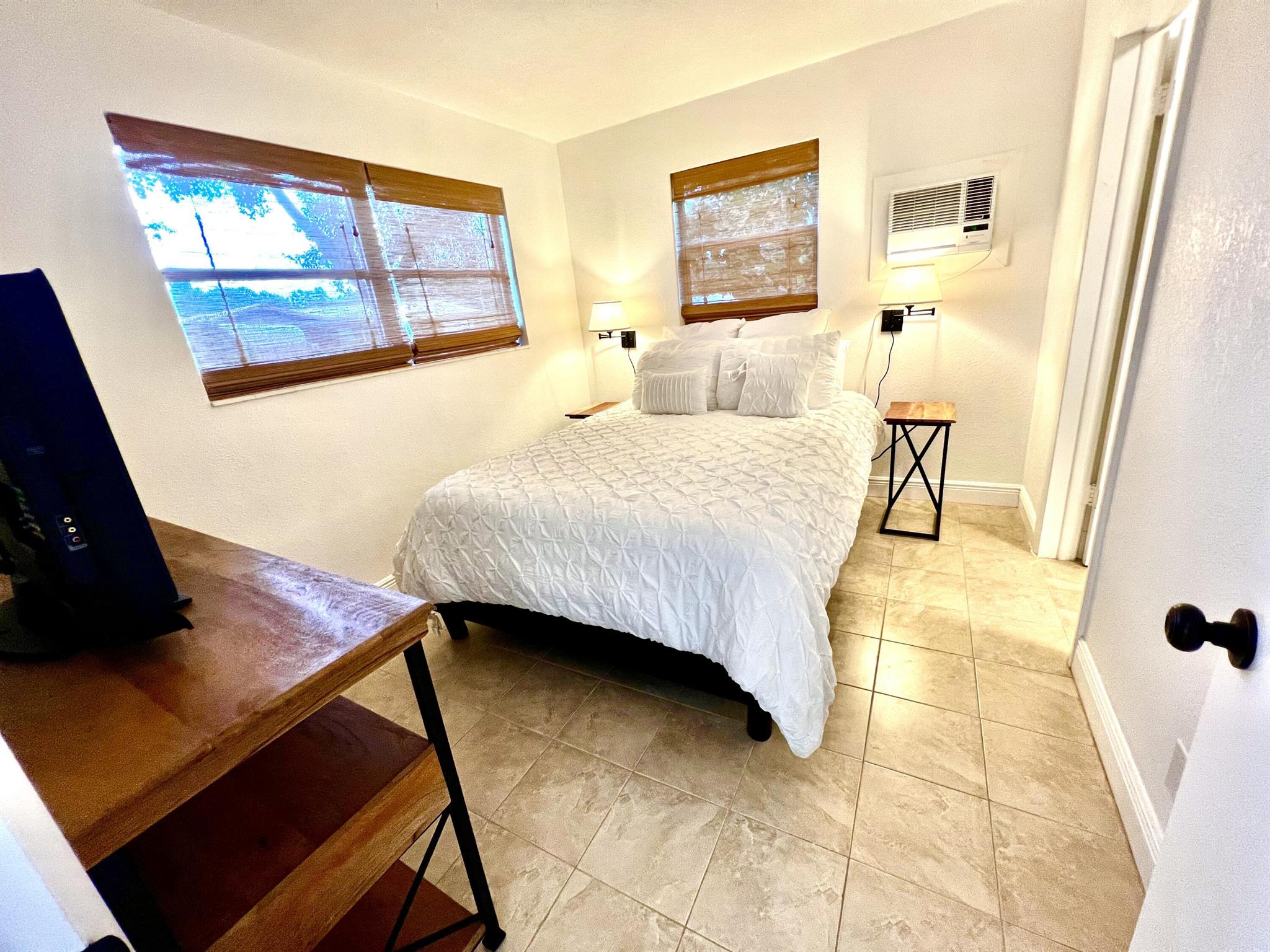 437 W Rambling Drive