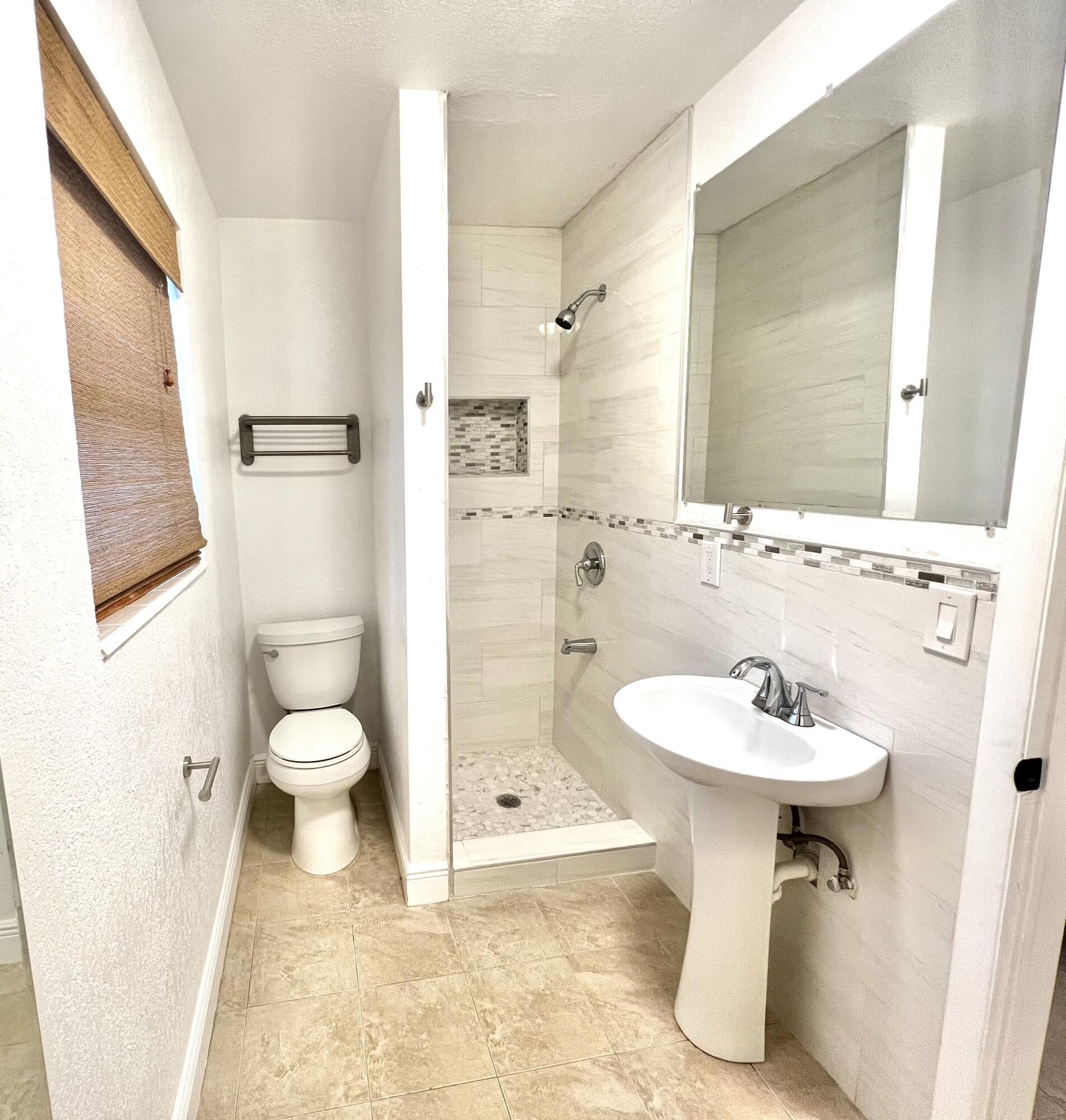 437 W Rambling Drive