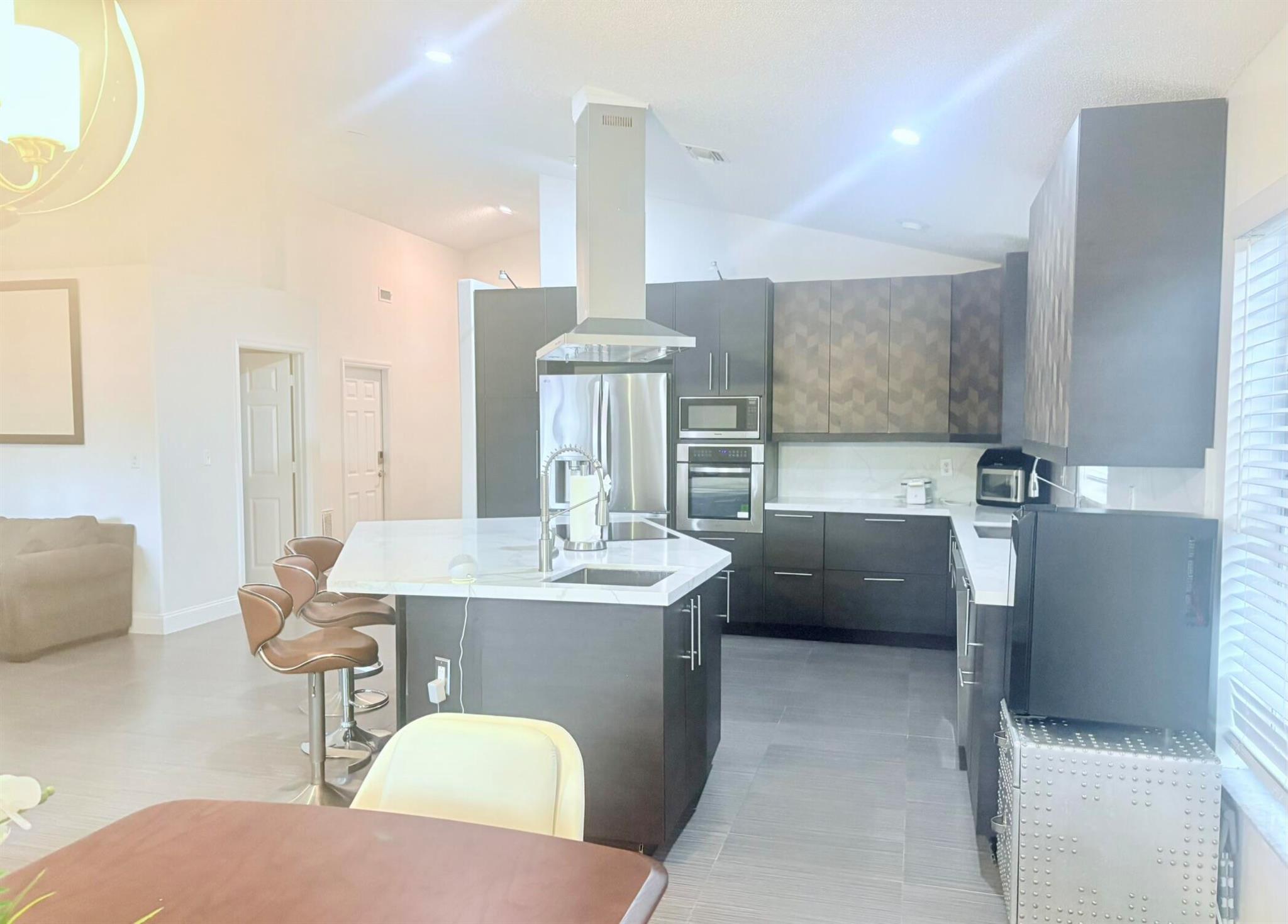 1504 Lake Breeze Drive